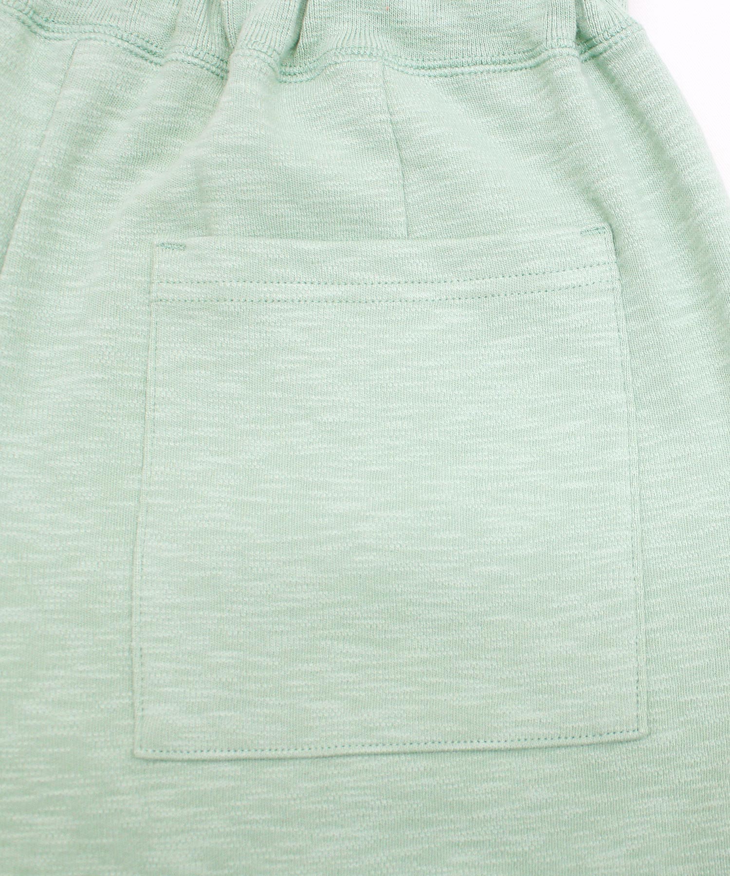 ミントグリーン