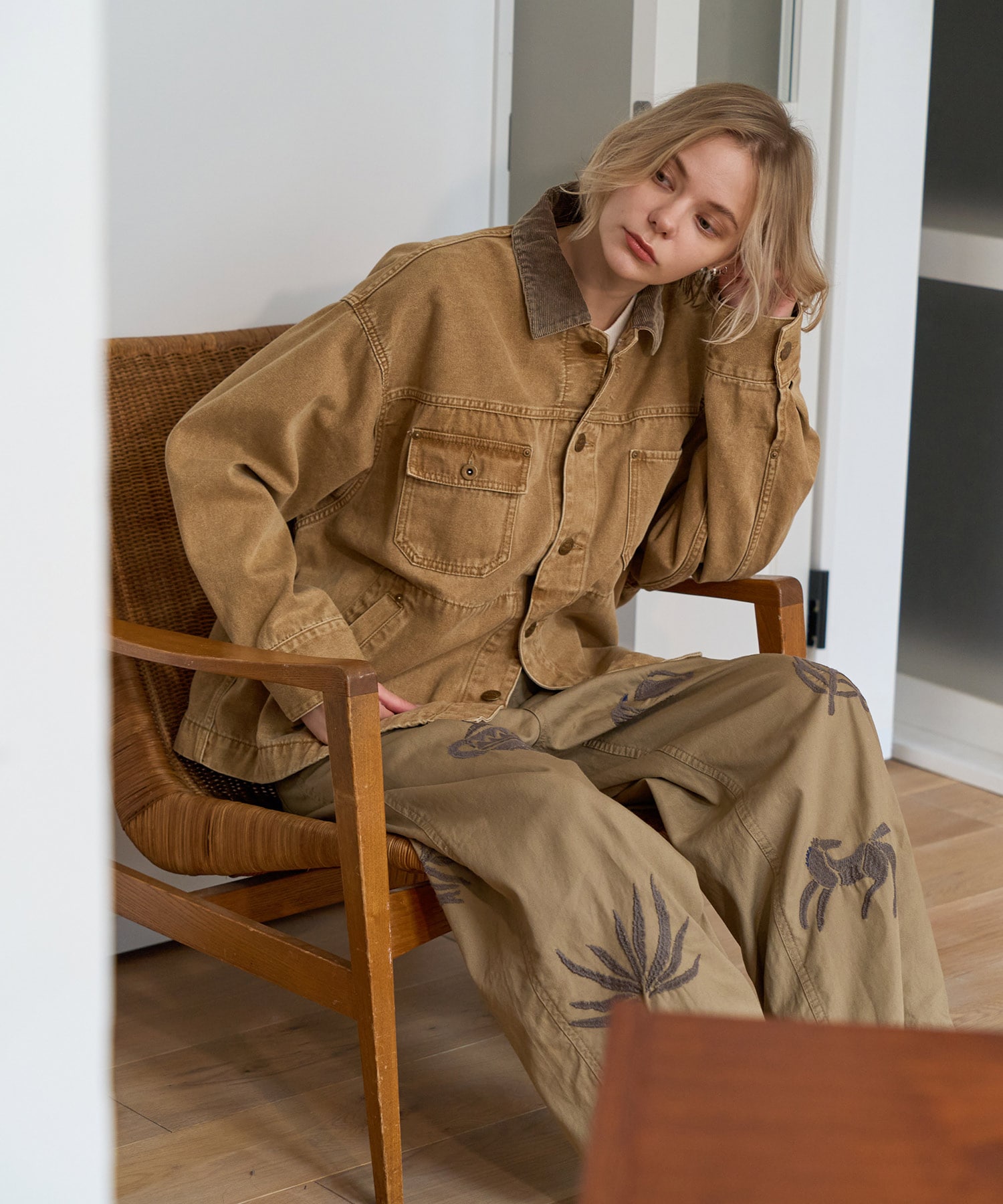 パープルグレー