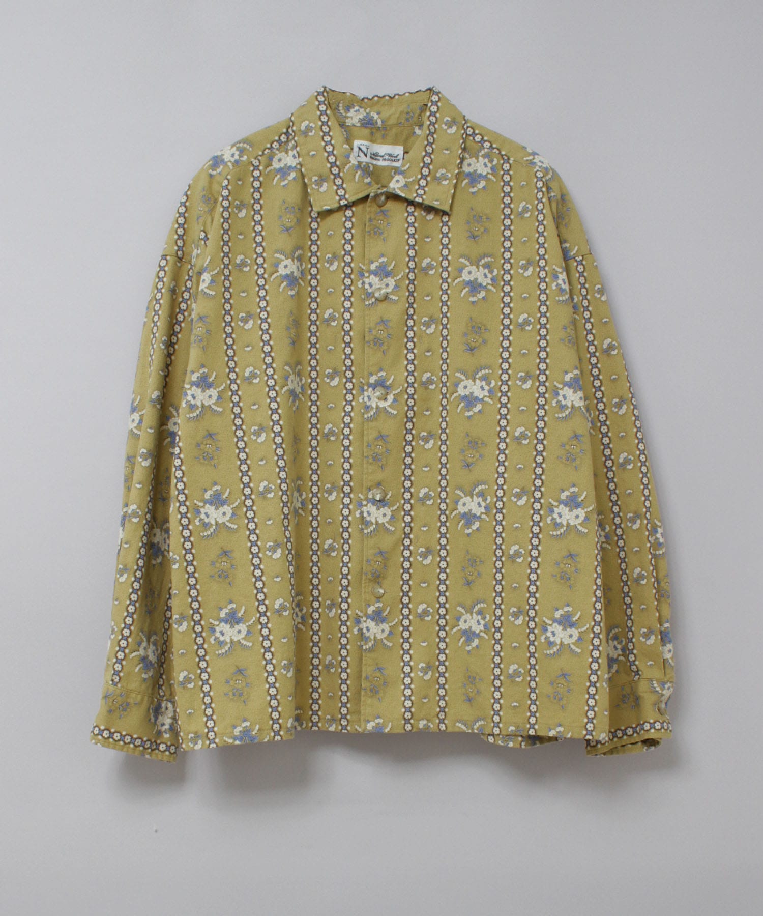 ベージュイエロー