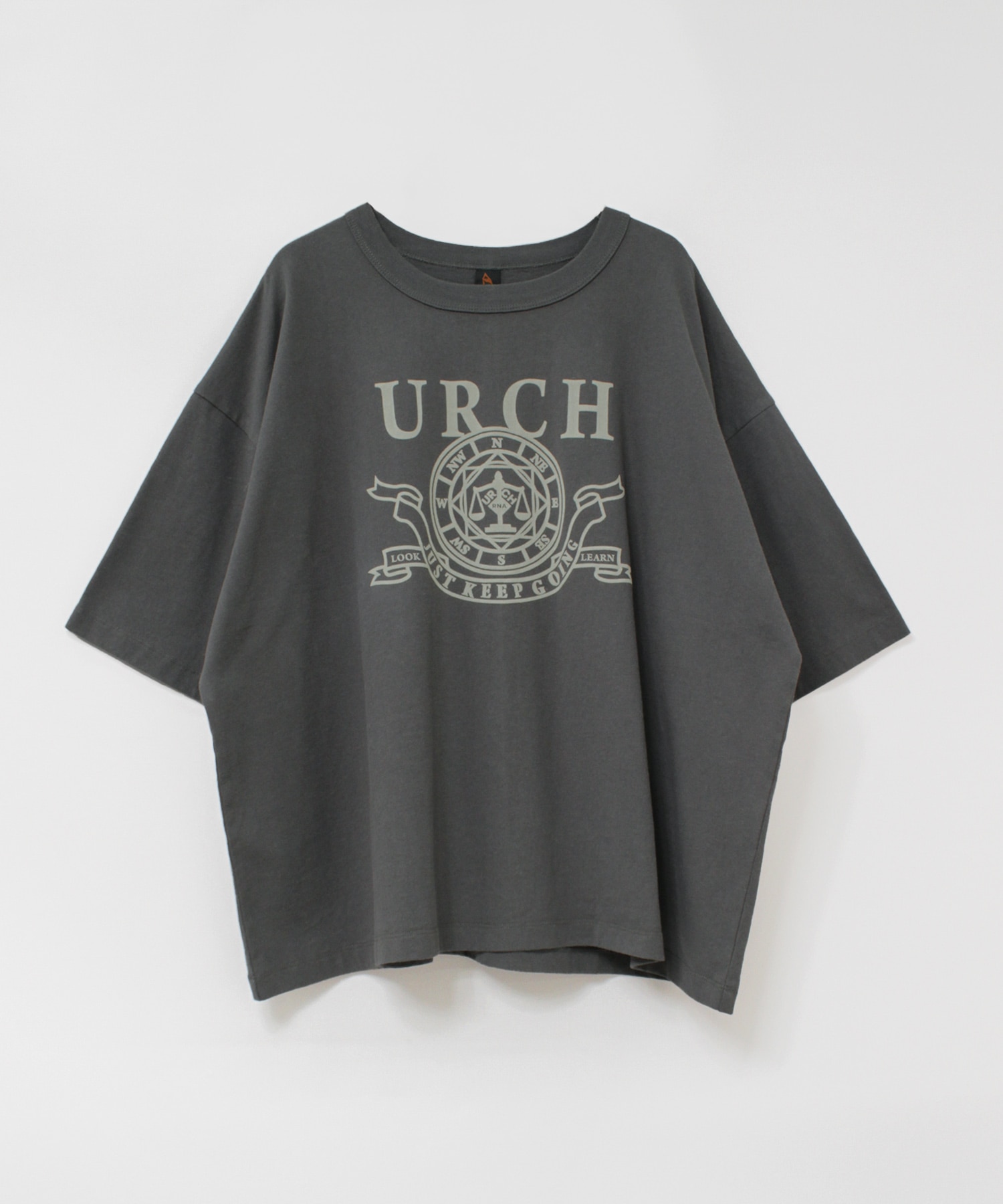 ストームグレー