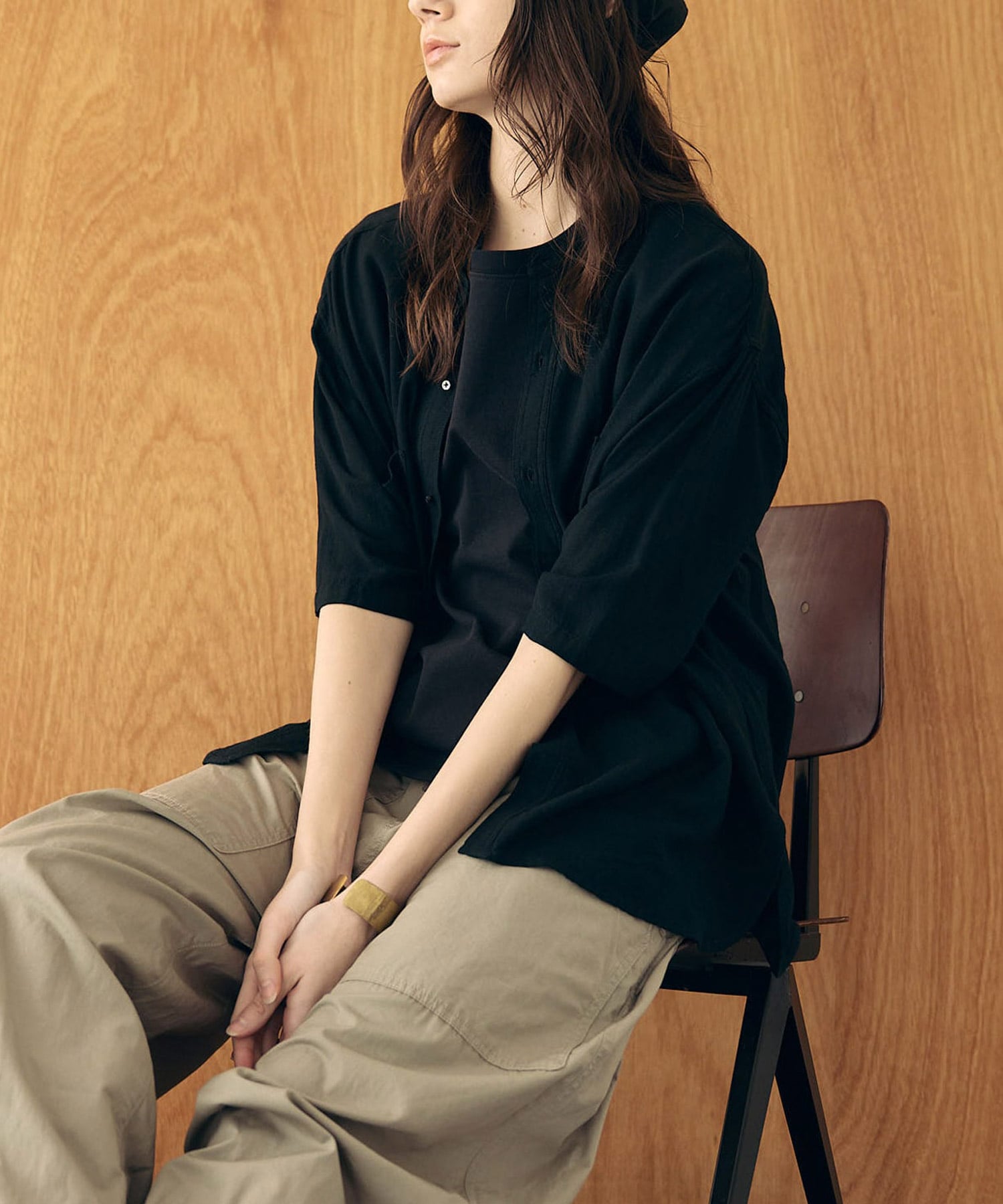 B2893 リネンレーヨン5分袖シャツ