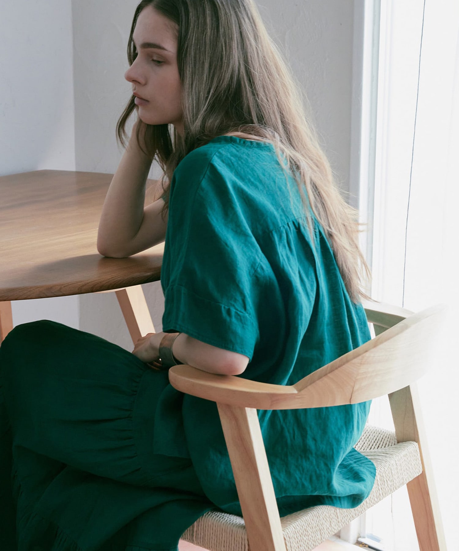 B2908 リネンドロップショルダーブラウス