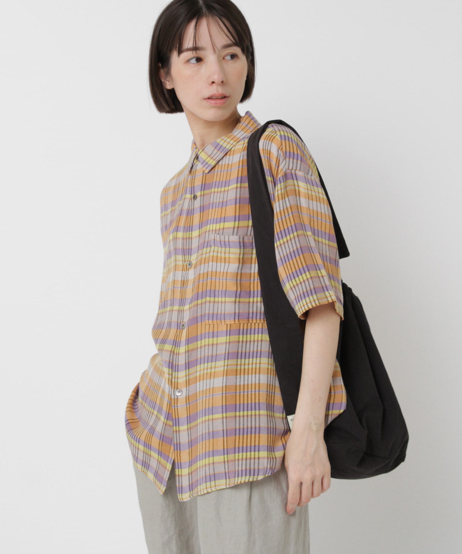 B2913 マドラスチェック半袖シャツ