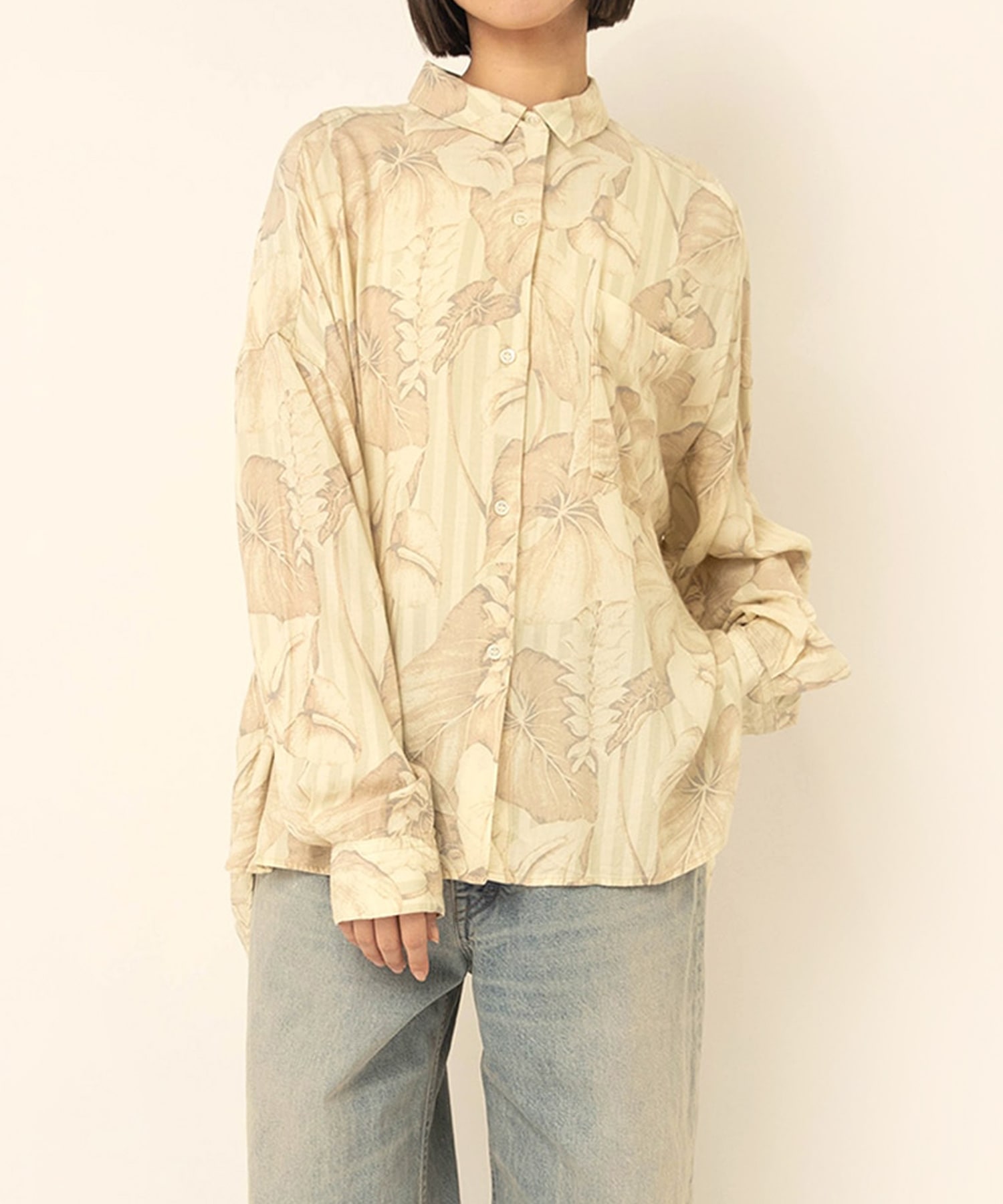B2958 リーフストライプ柄シャツ