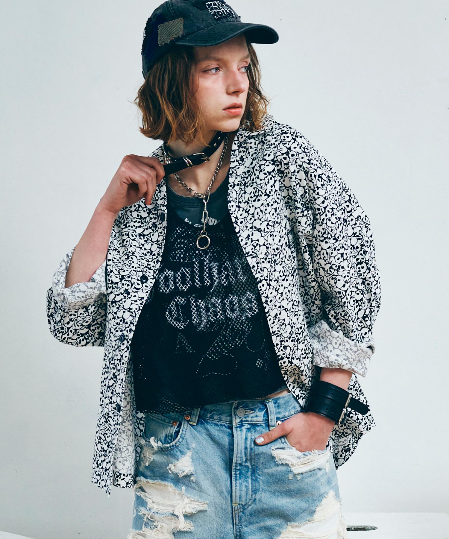 B2965 スカルボーン柄ルーズシャツ