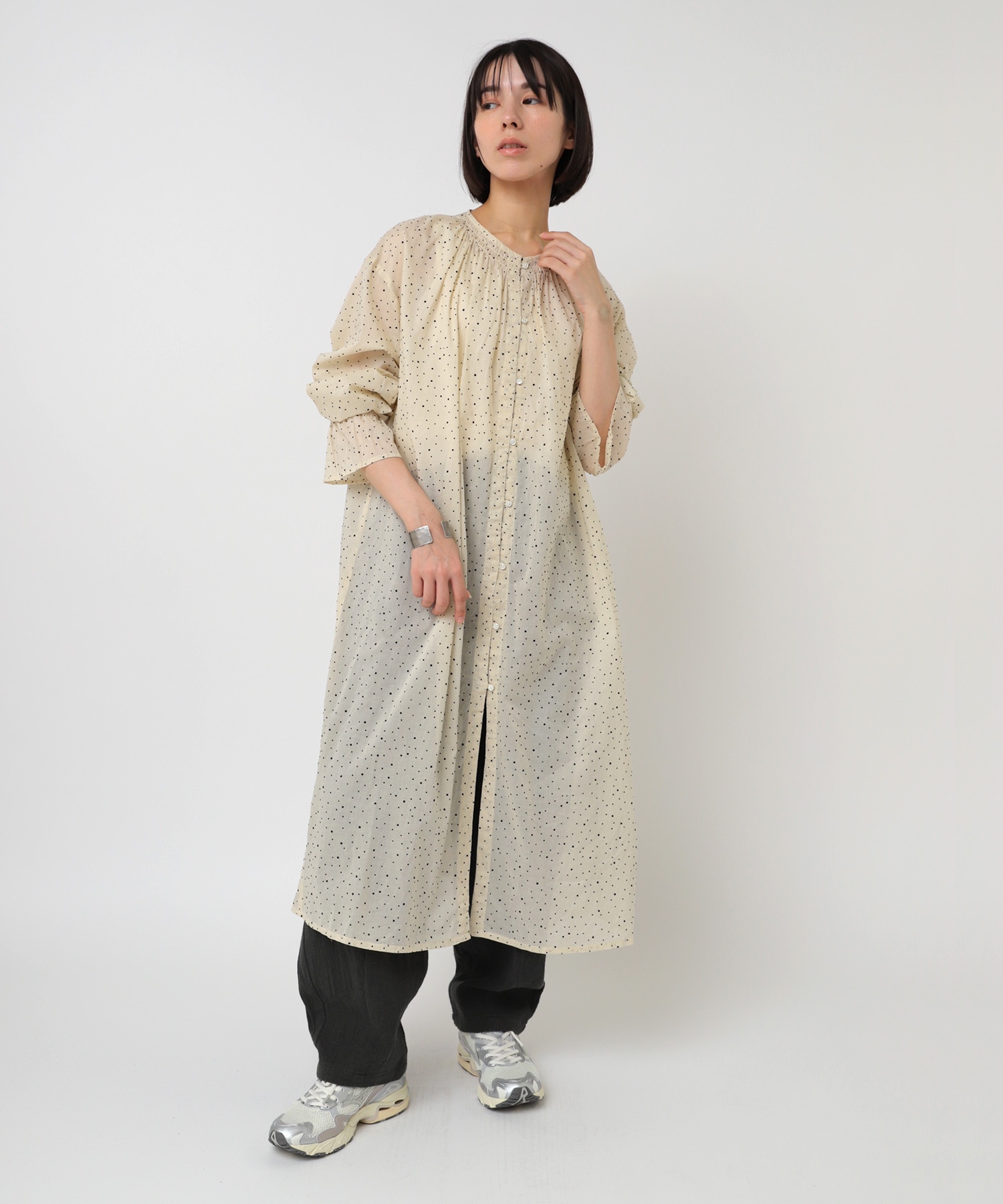 D1680 フロッキーランダムドットワンピース