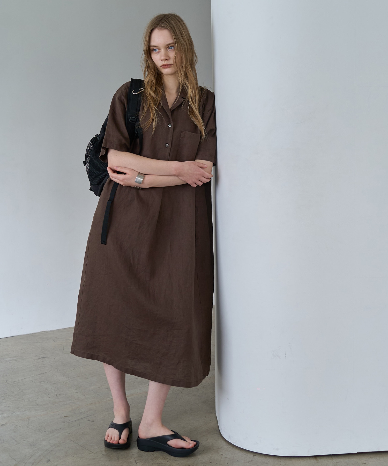 D1690 リネンオープンカラーワンピース