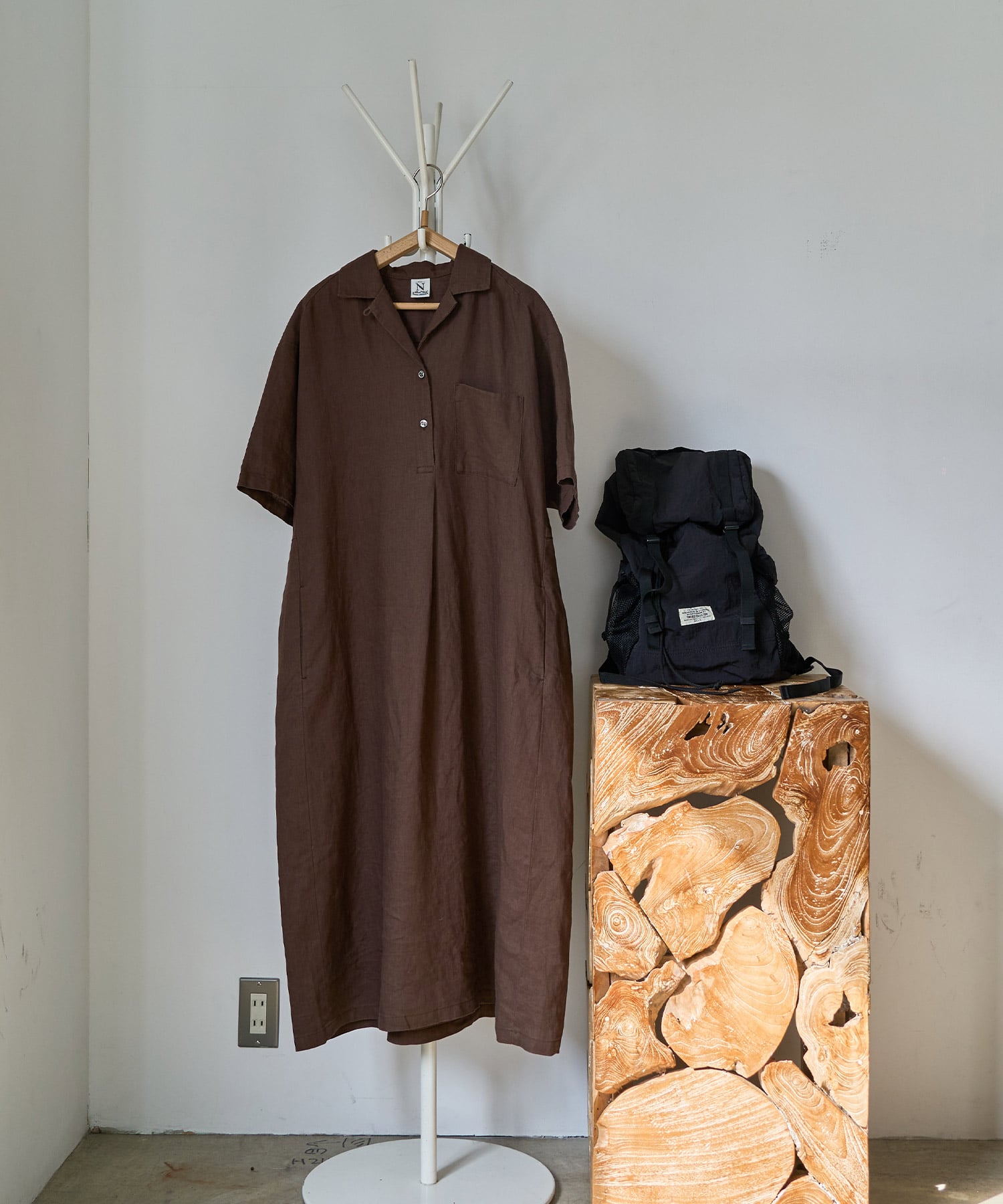 D1690 リネンオープンカラーワンピース