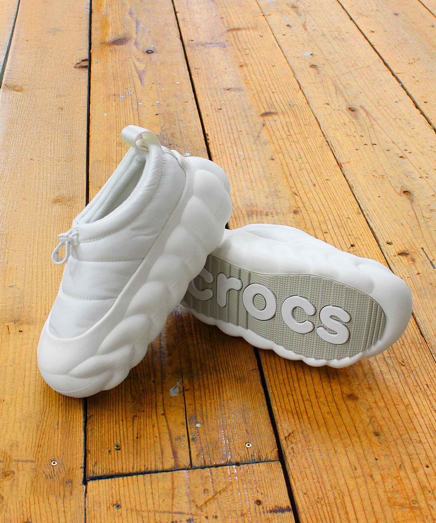 E5048 【クロックス/crocs】OVER PUFF SHORTY