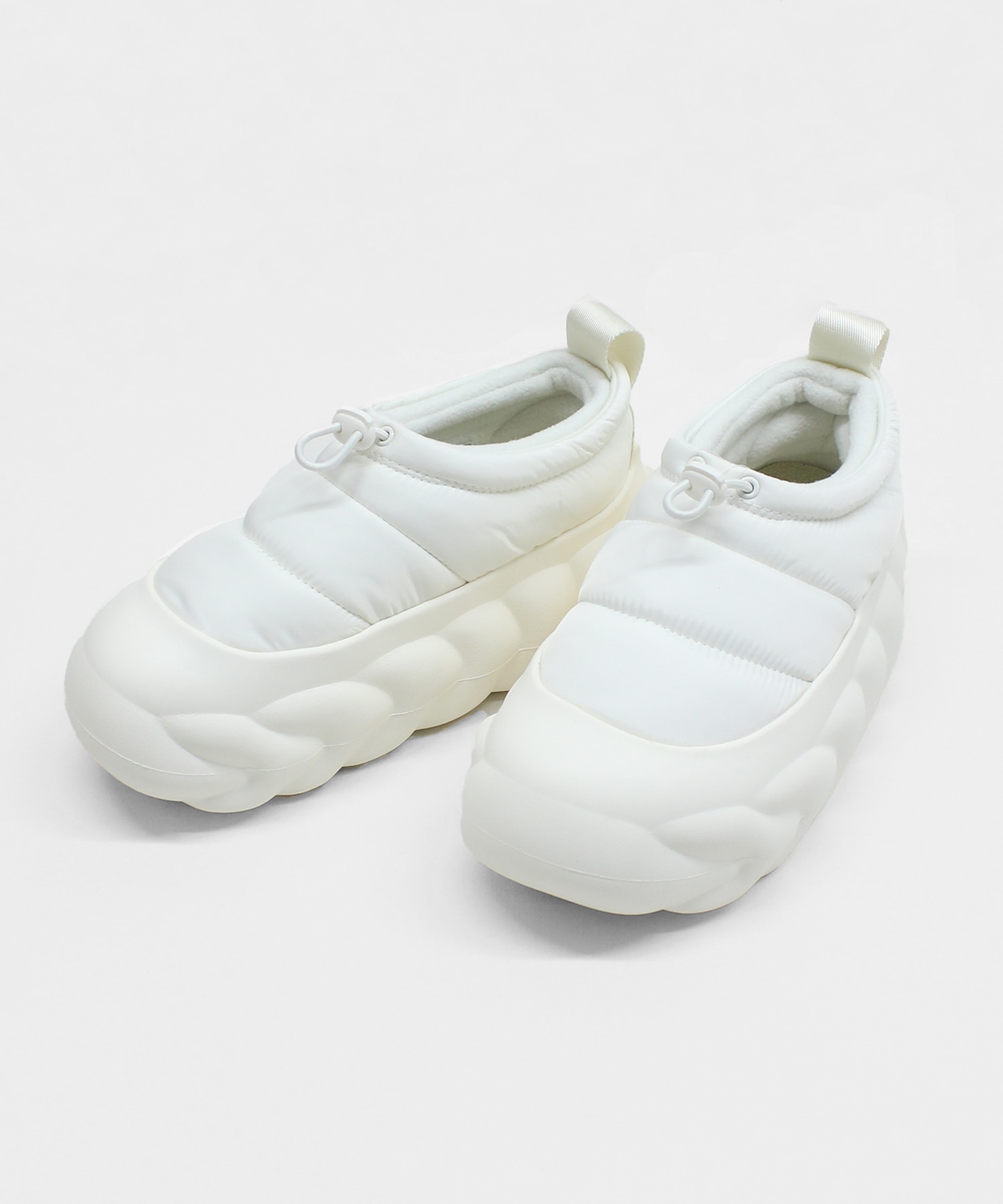 E5048 【クロックス/crocs】OVER PUFF SHORTY