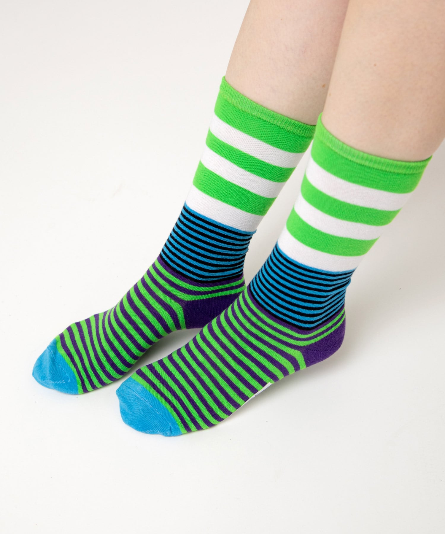 E5149 マルチボーダーソックス