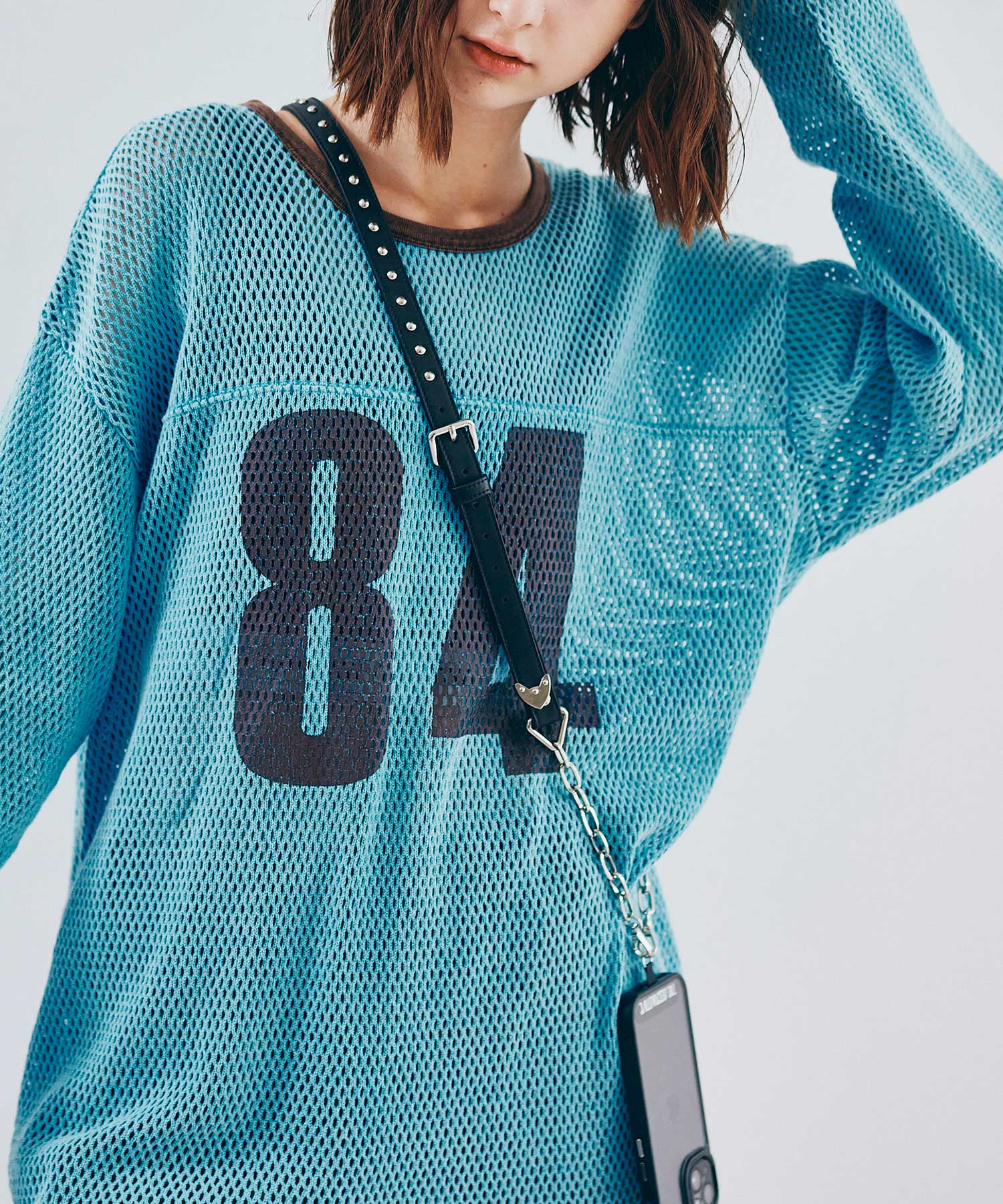 E5226 スタッズネックストラップ