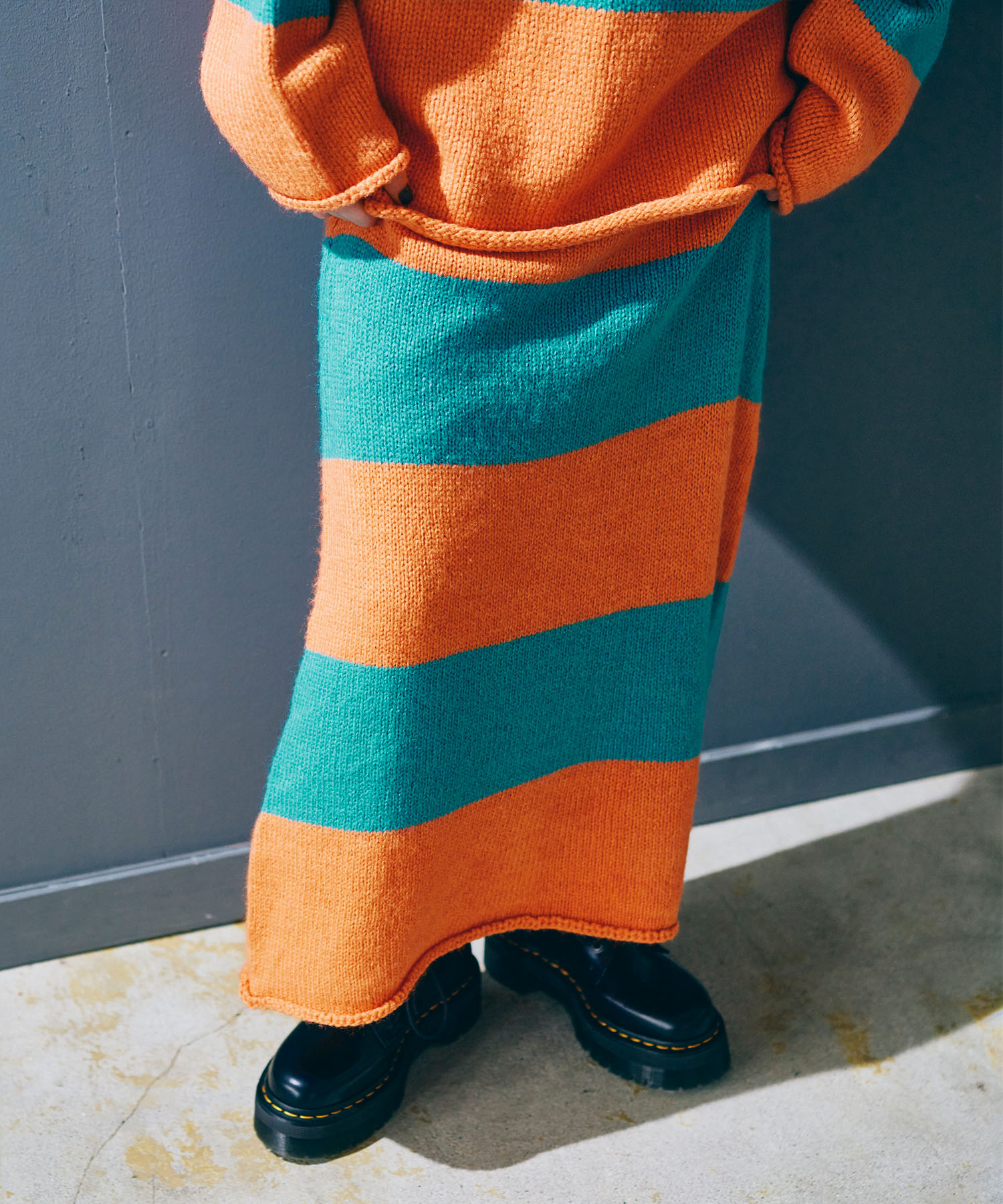 G1100 ボールドボーダーロングスカート