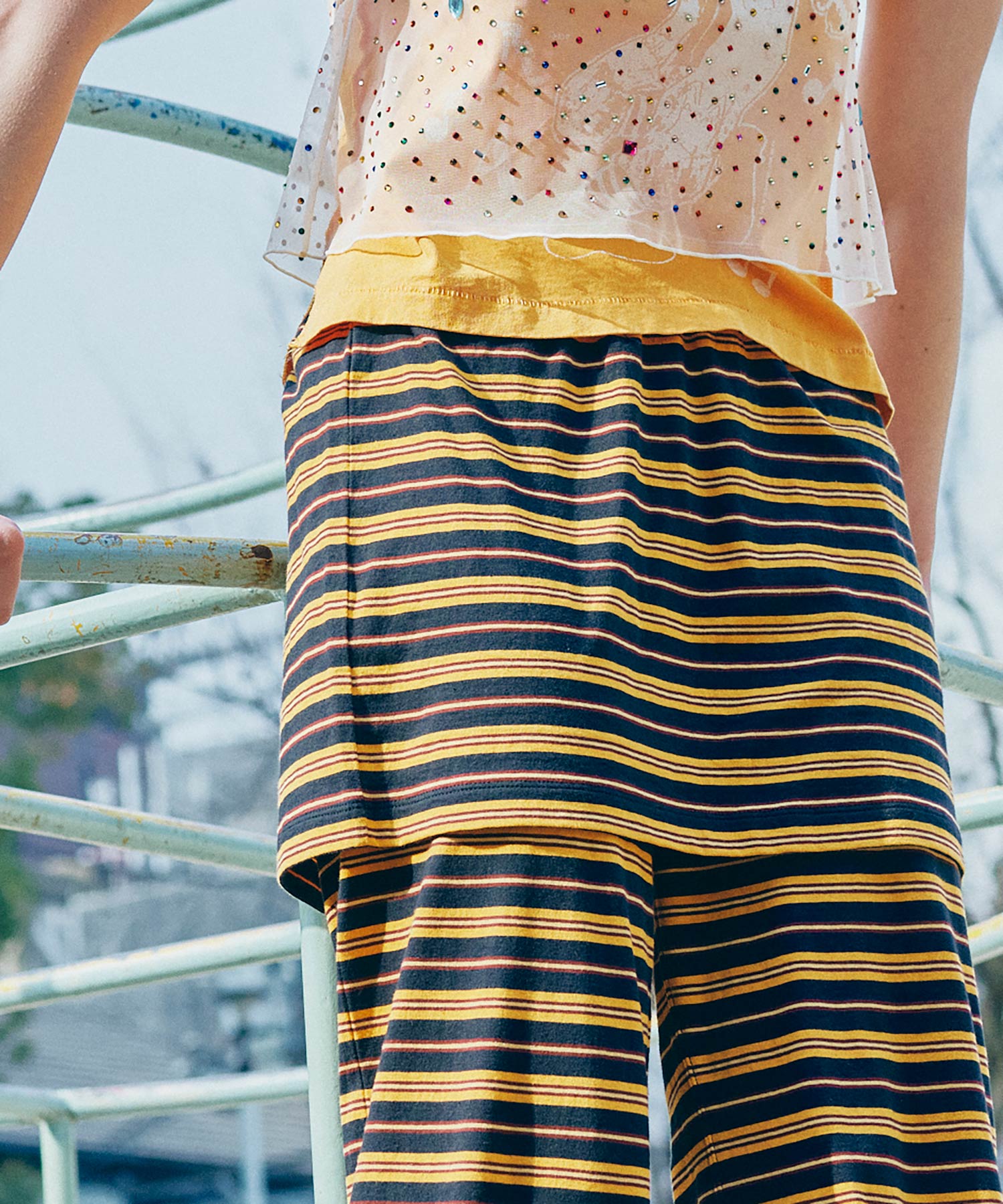 G1105 マルチボーダーレイヤードミニスカート