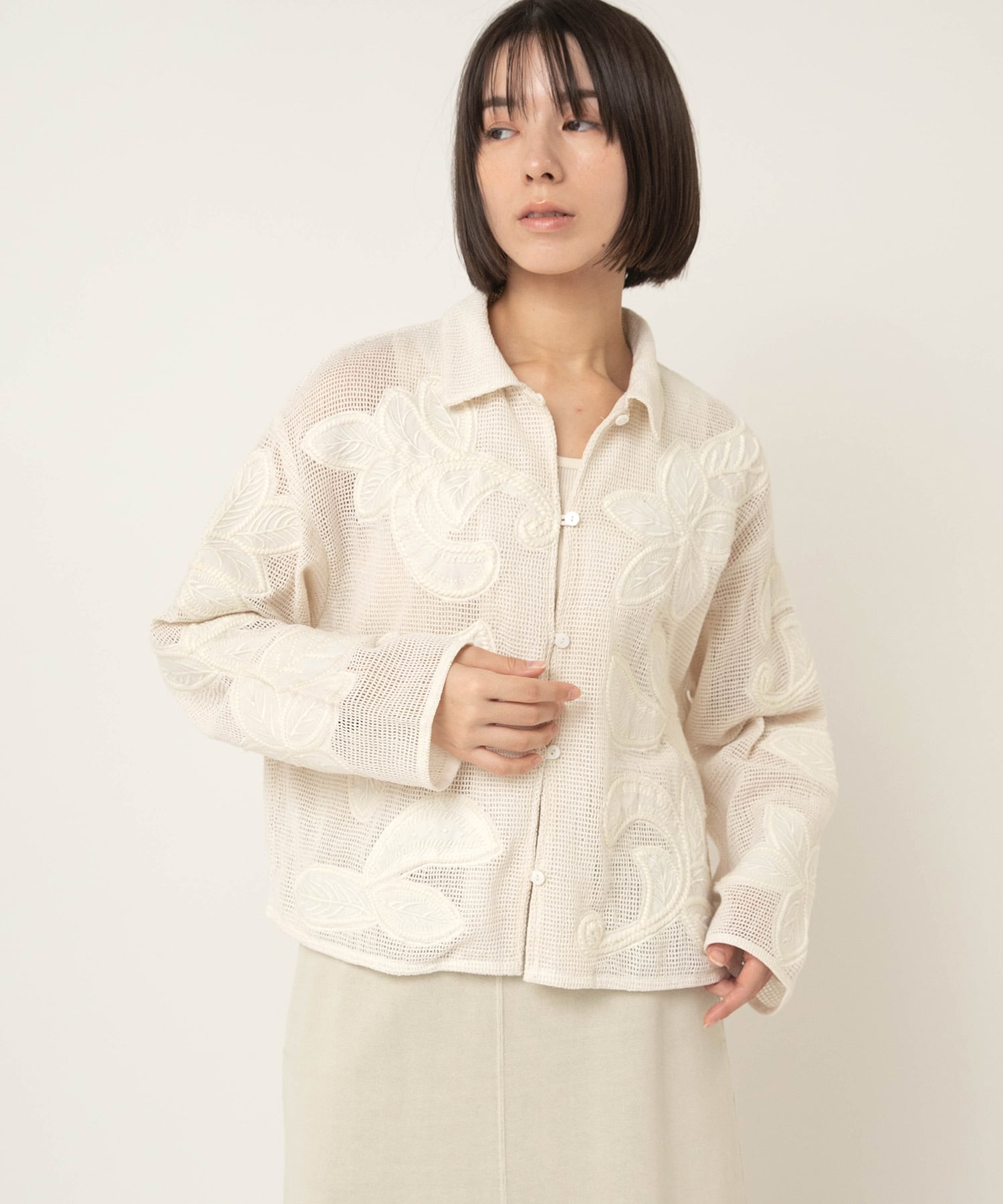 【3月下旬納期】J2174 ボタニカル刺繍メッシュジャケット