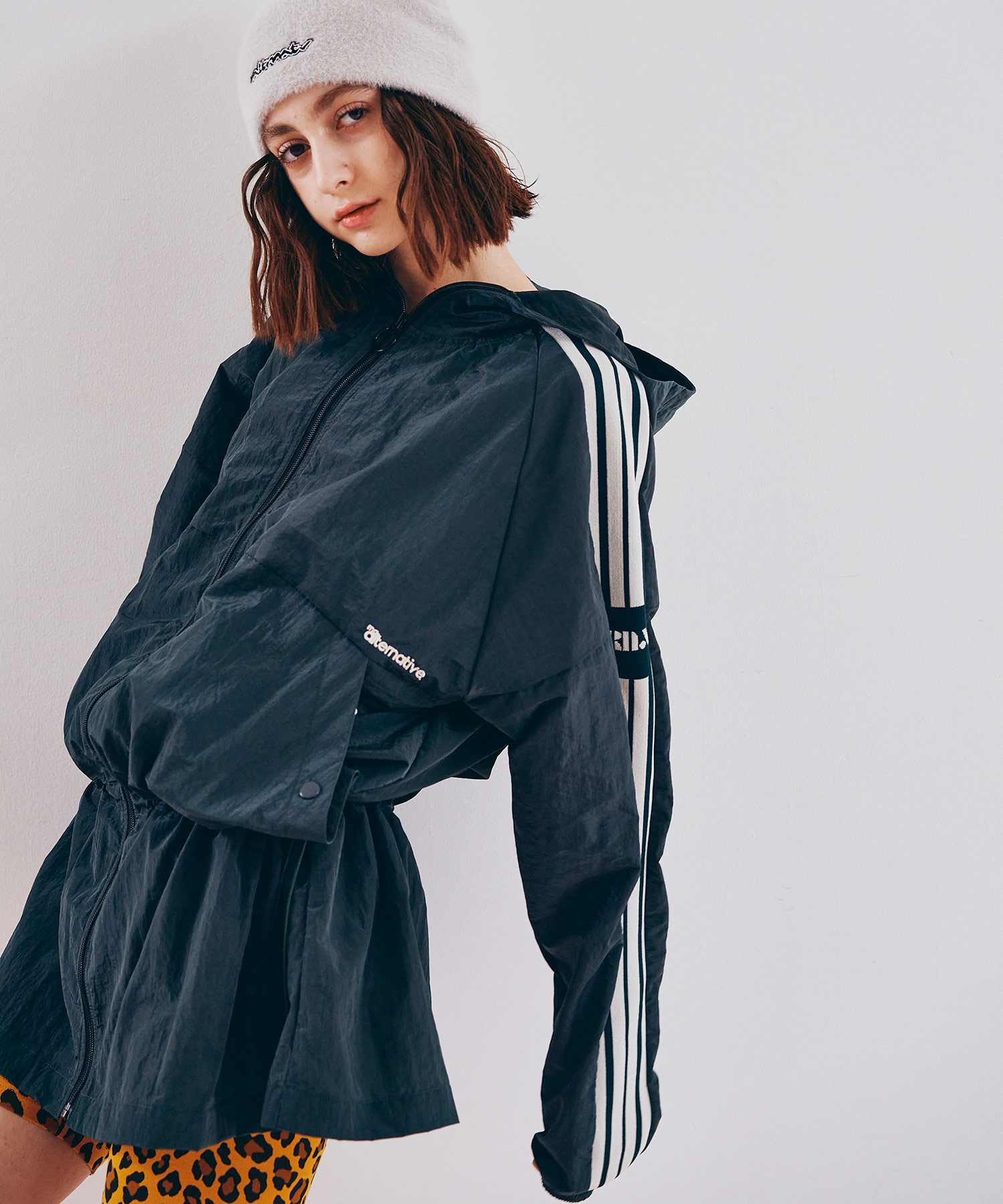 J2177 トラックハーフジャケットコート