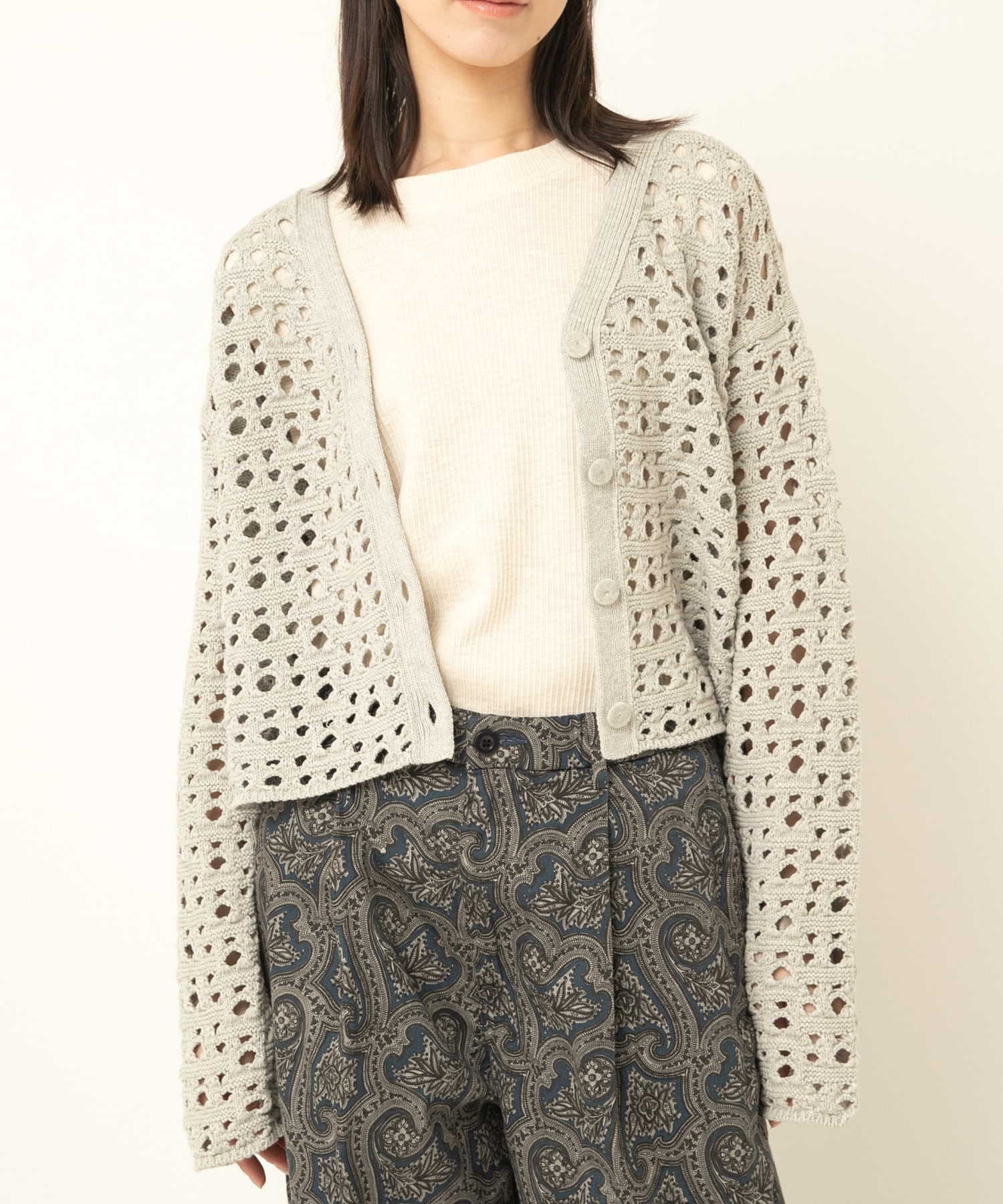 K2720 ランダムホールカーデ