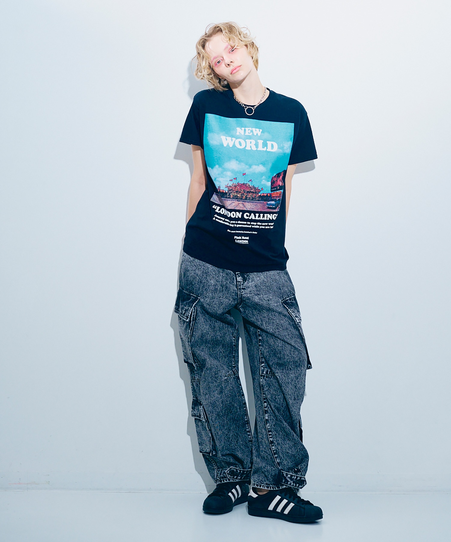 【PINK MOTEL】M2474 PM NEW WORLD プリントT