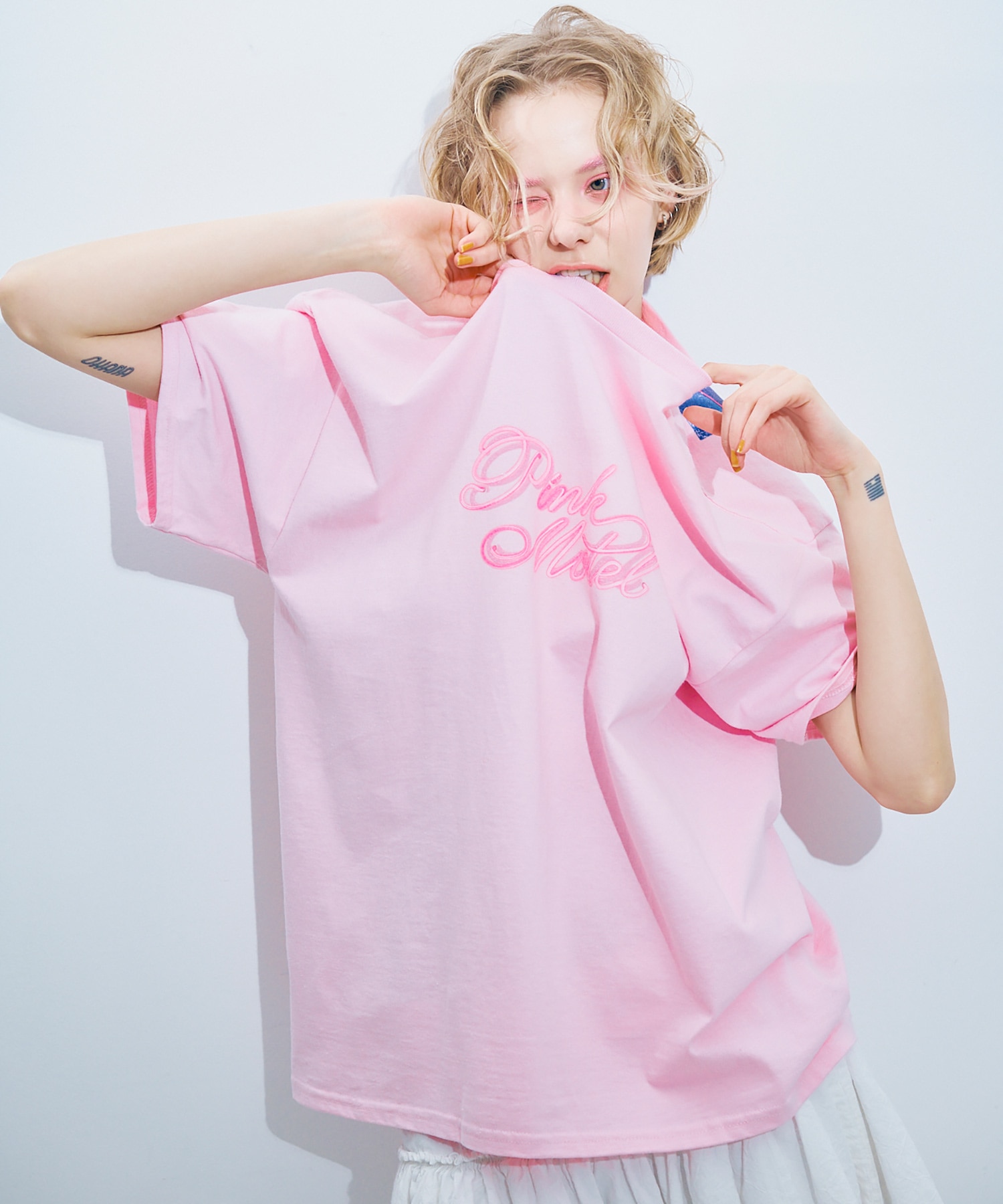 【PINK MOTEL】M2475 PMナイトVER. プリントT