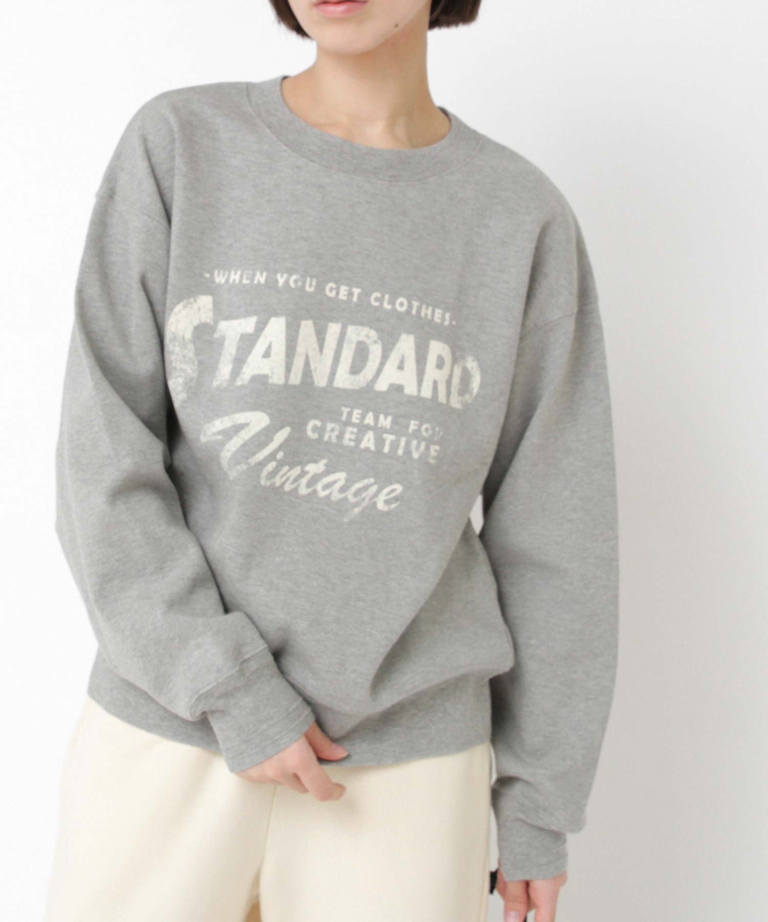 M2544 スラブスムースロゴプルオーバー