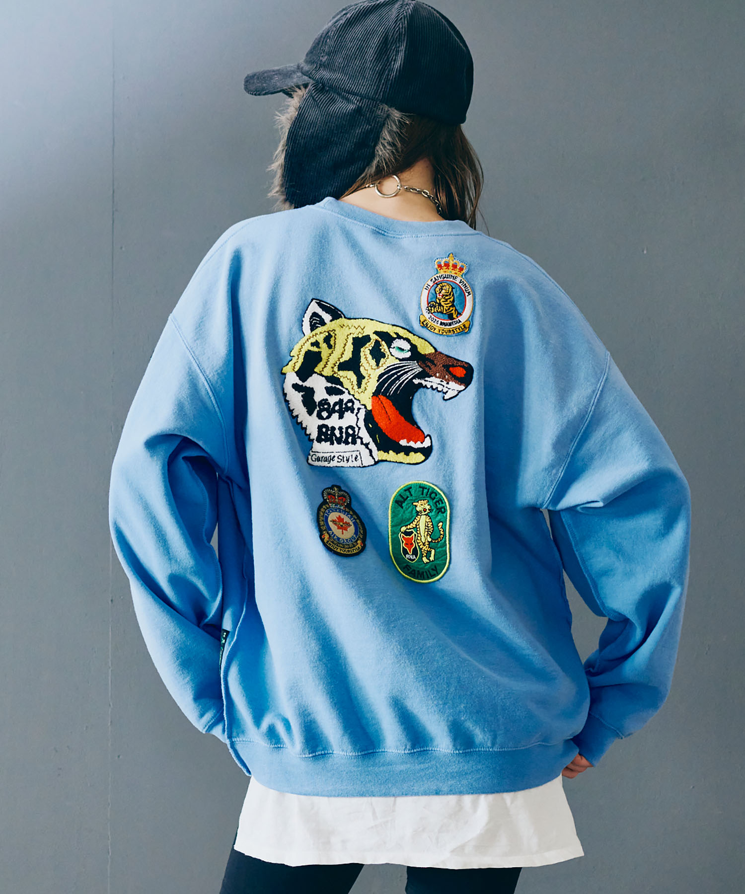 M2554 サンフェードエフェクトタイガートレーナー