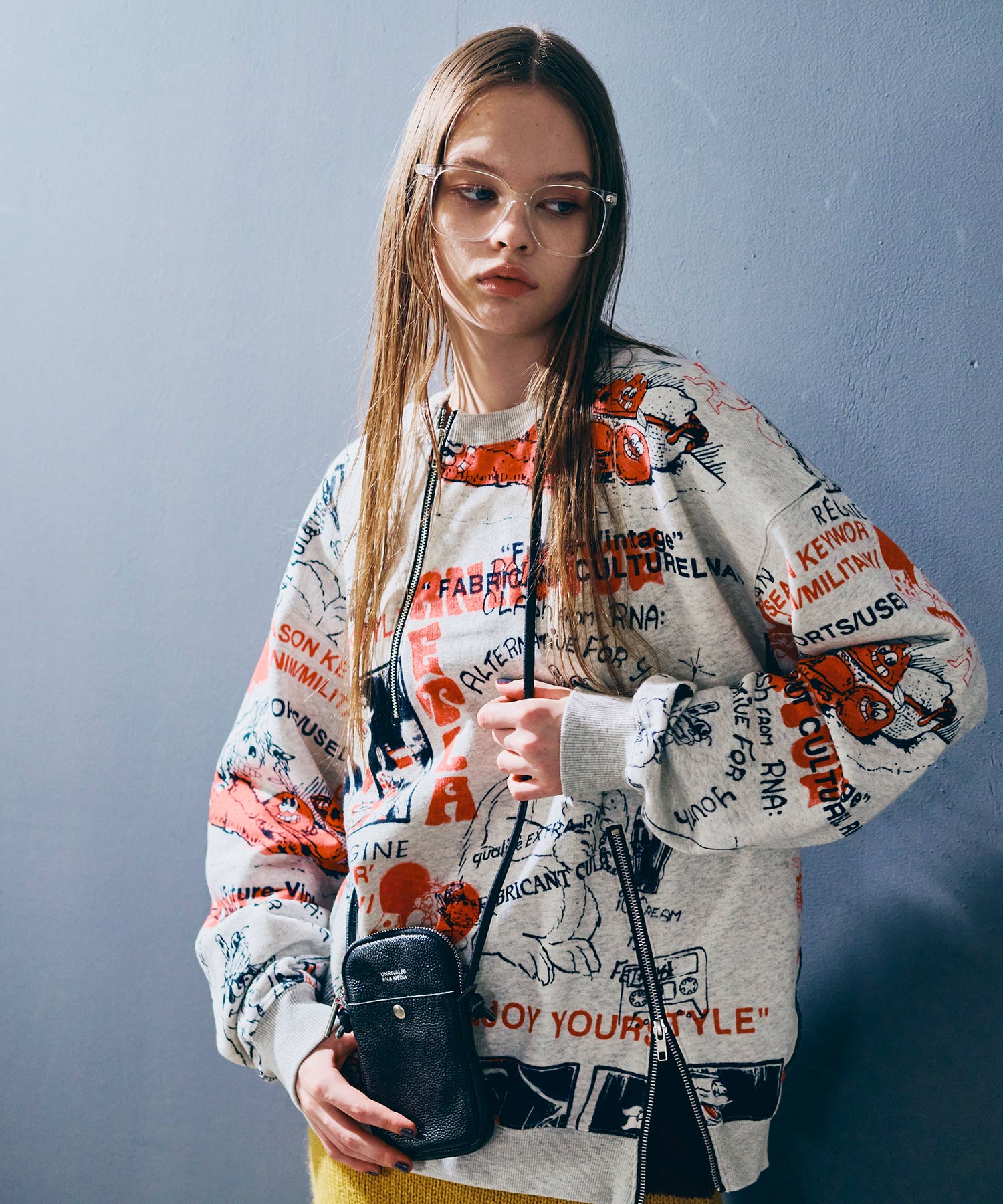 M2575 ENJOYプリントZIPトレーナー