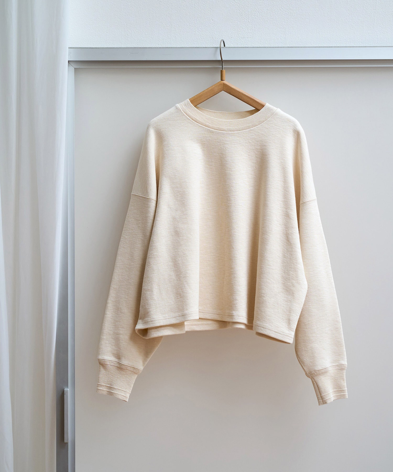 M2595 スラブスムースショート丈プルオーバー