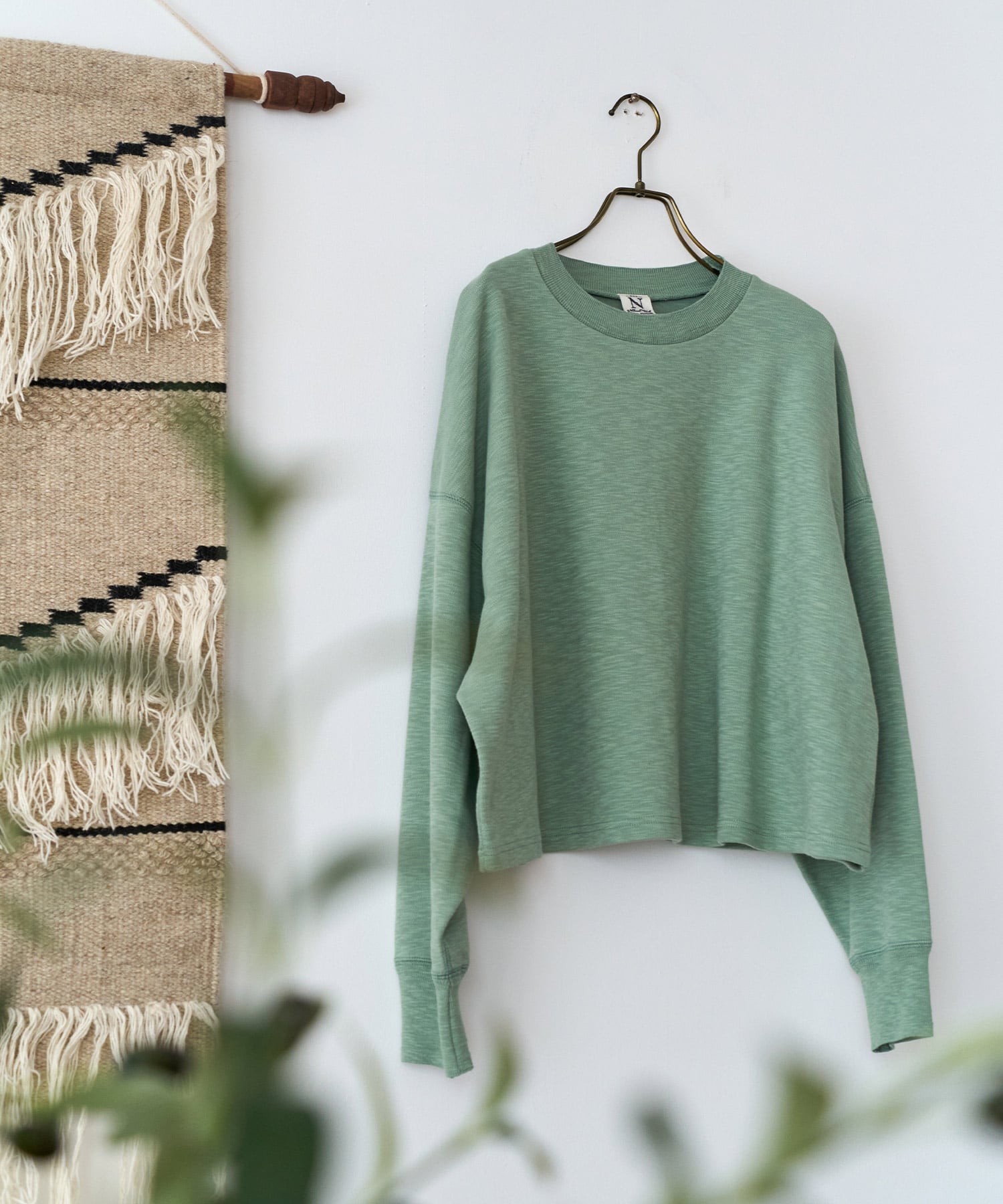 M2595 スラブスムースショート丈プルオーバー