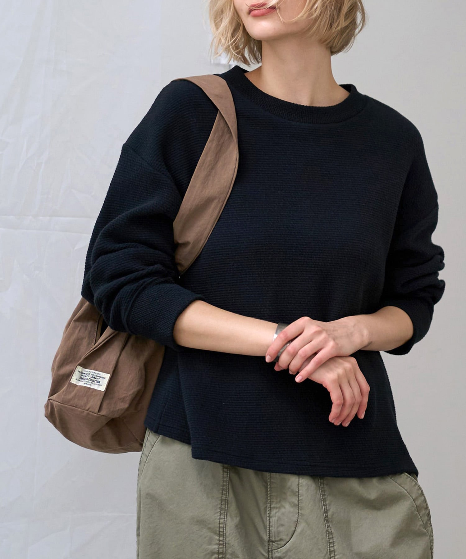 M2602 W Faceプルオーバー