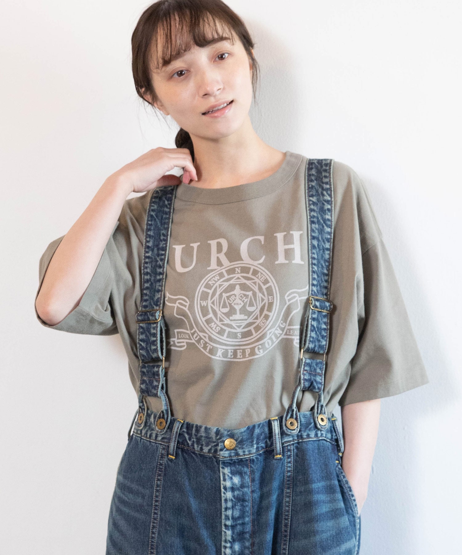 M2604 "マエニムカッテススム"プリント半T