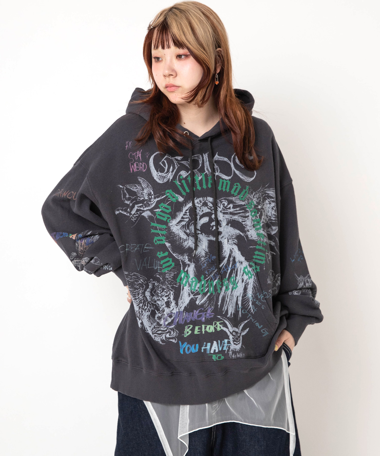 M2635 スケッチコラージュフーディー
