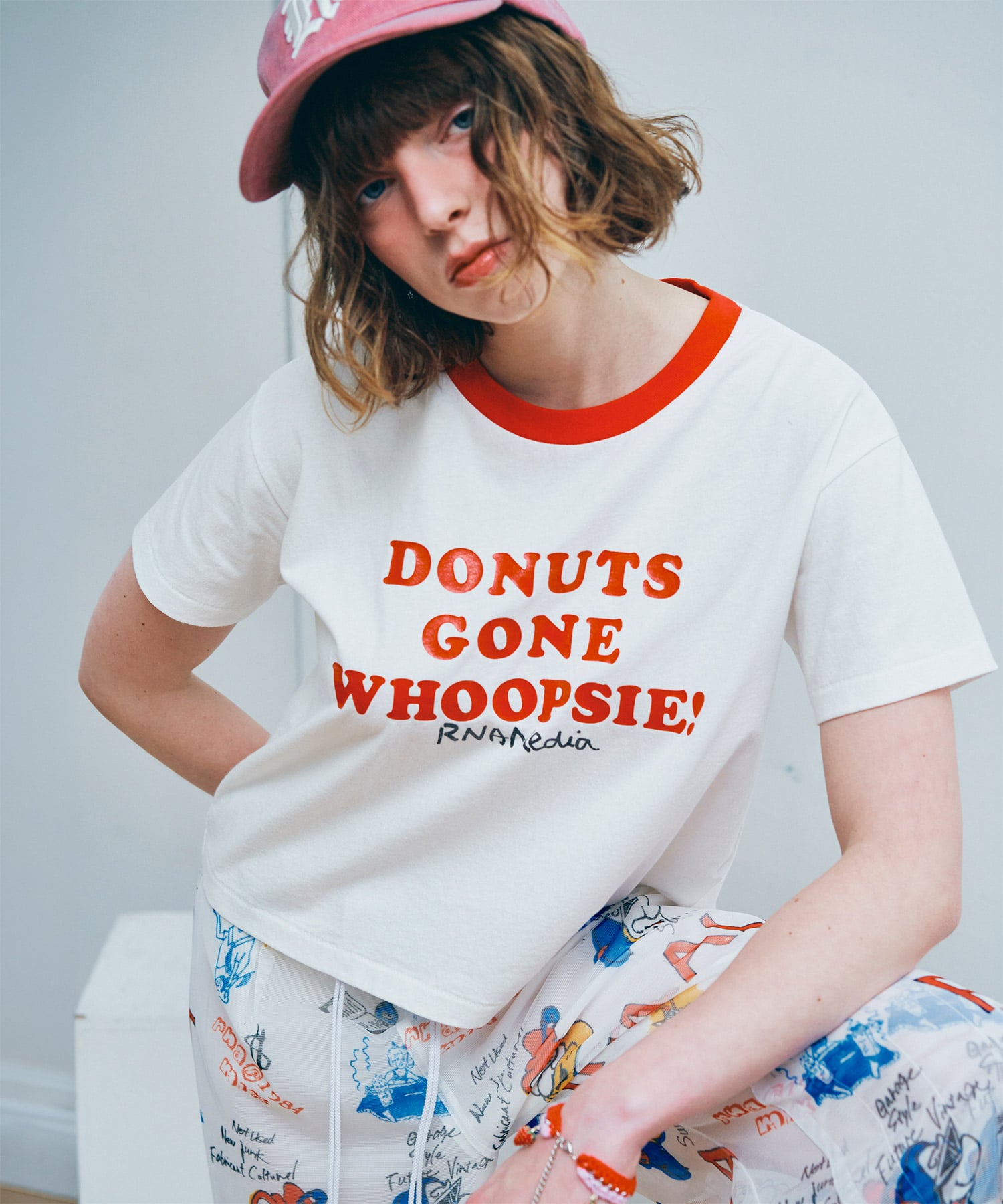 【5月上旬納期】M2691 DONUTSロゴクレリックミニT