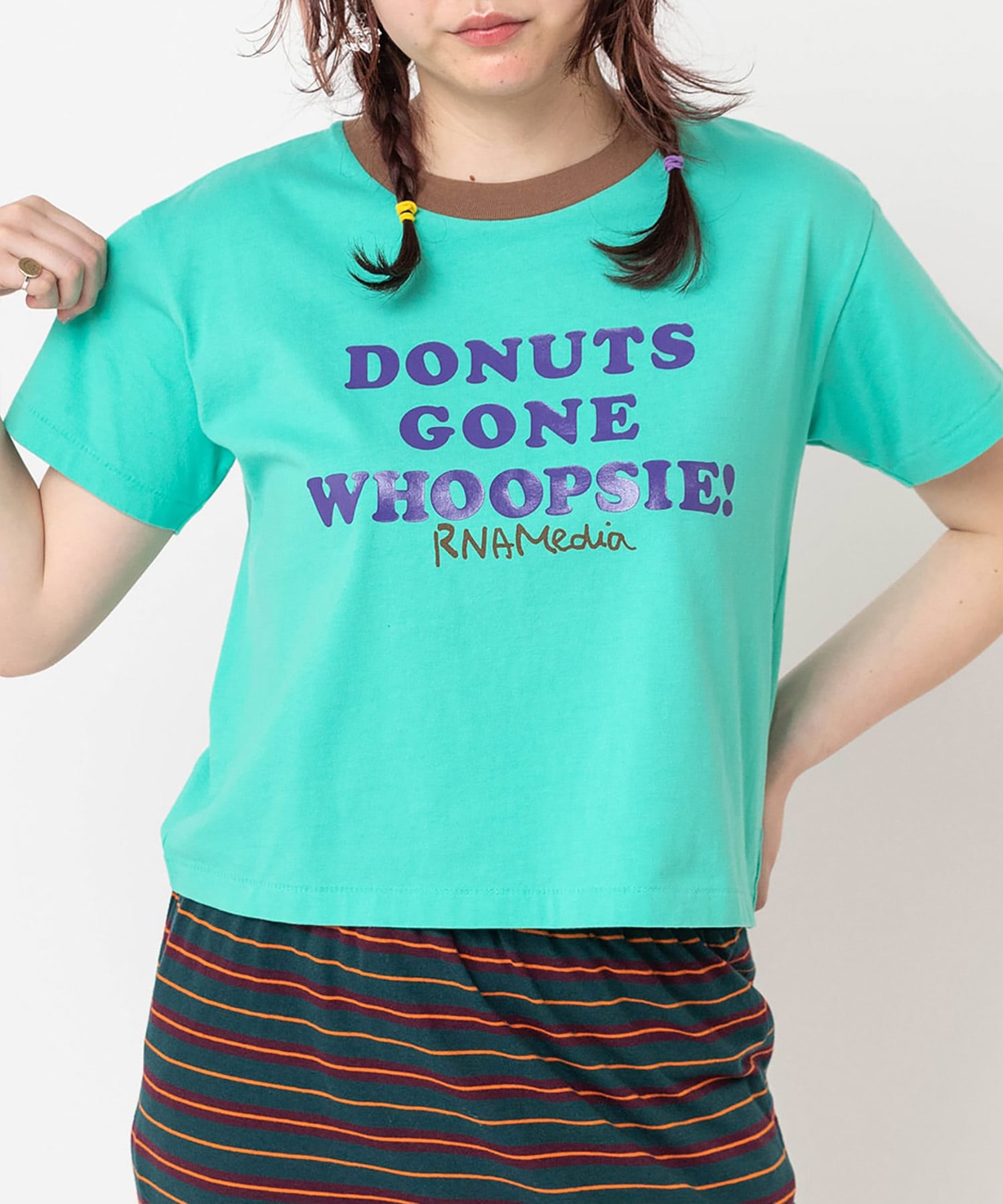 M2691 DONUTSロゴクレリックミニT