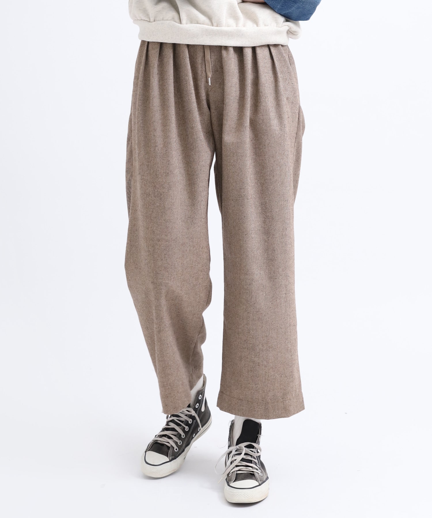 R3671 サイドベルトタックパンツ