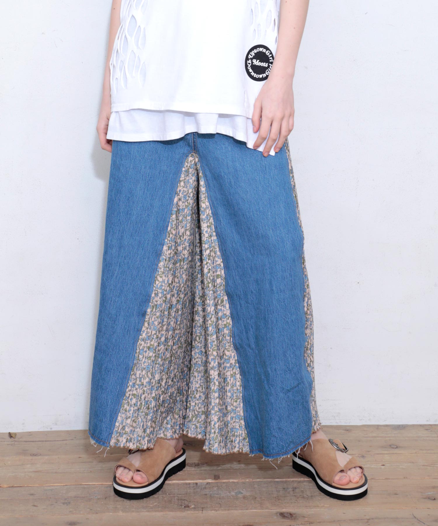 R3741 フラワープリーツコンビデニム