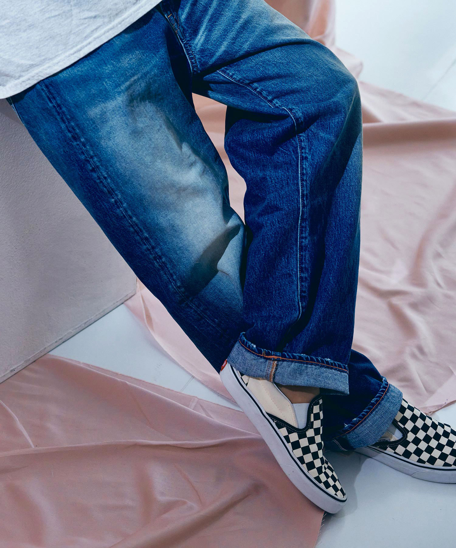 【6月上旬納期】R4056 ベーシックストレートデニム