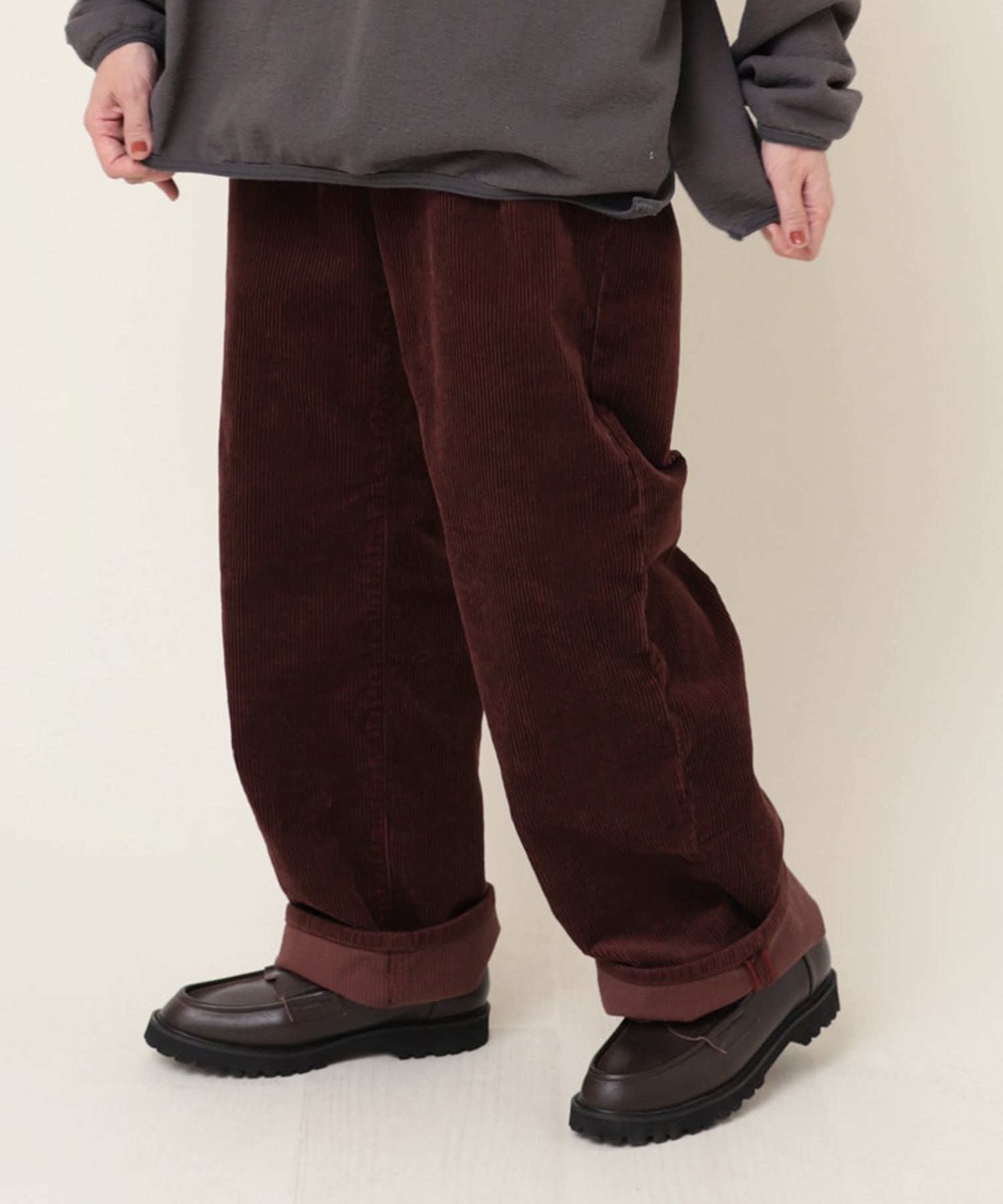 R4132 コーデュロイワイドストレート