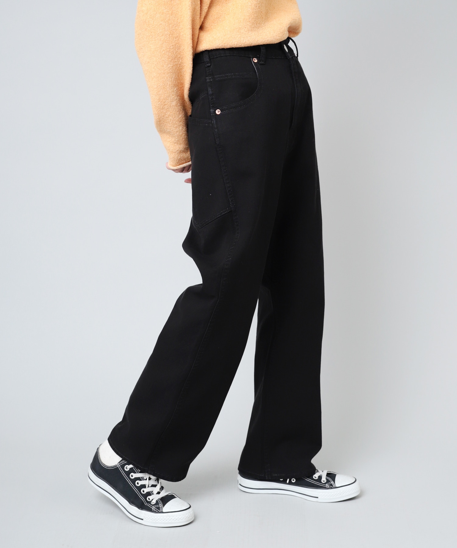 R4153 ルーズテーパードのガゼットジーンズ