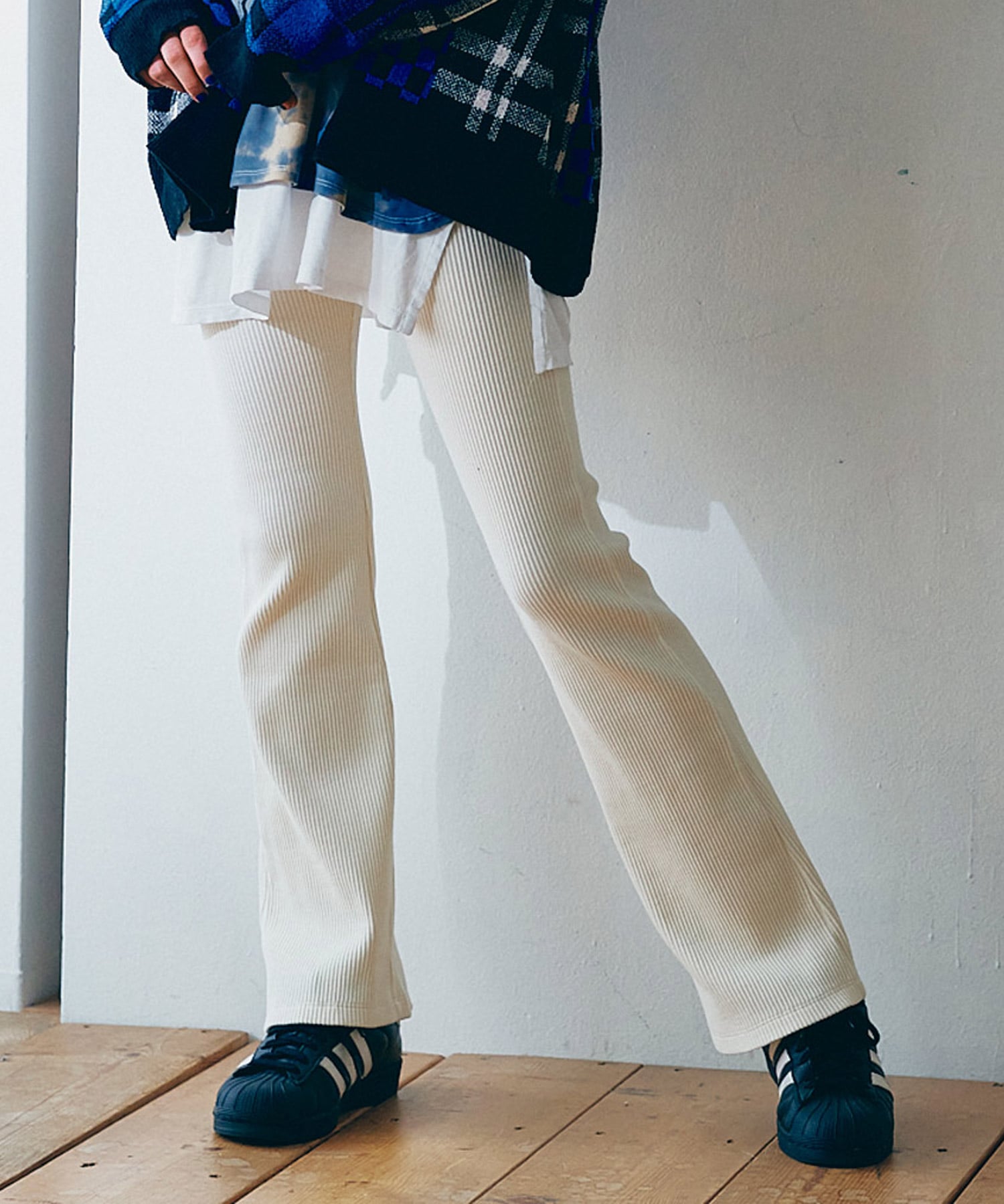 R4167 ストレッチリブフレアレギンス