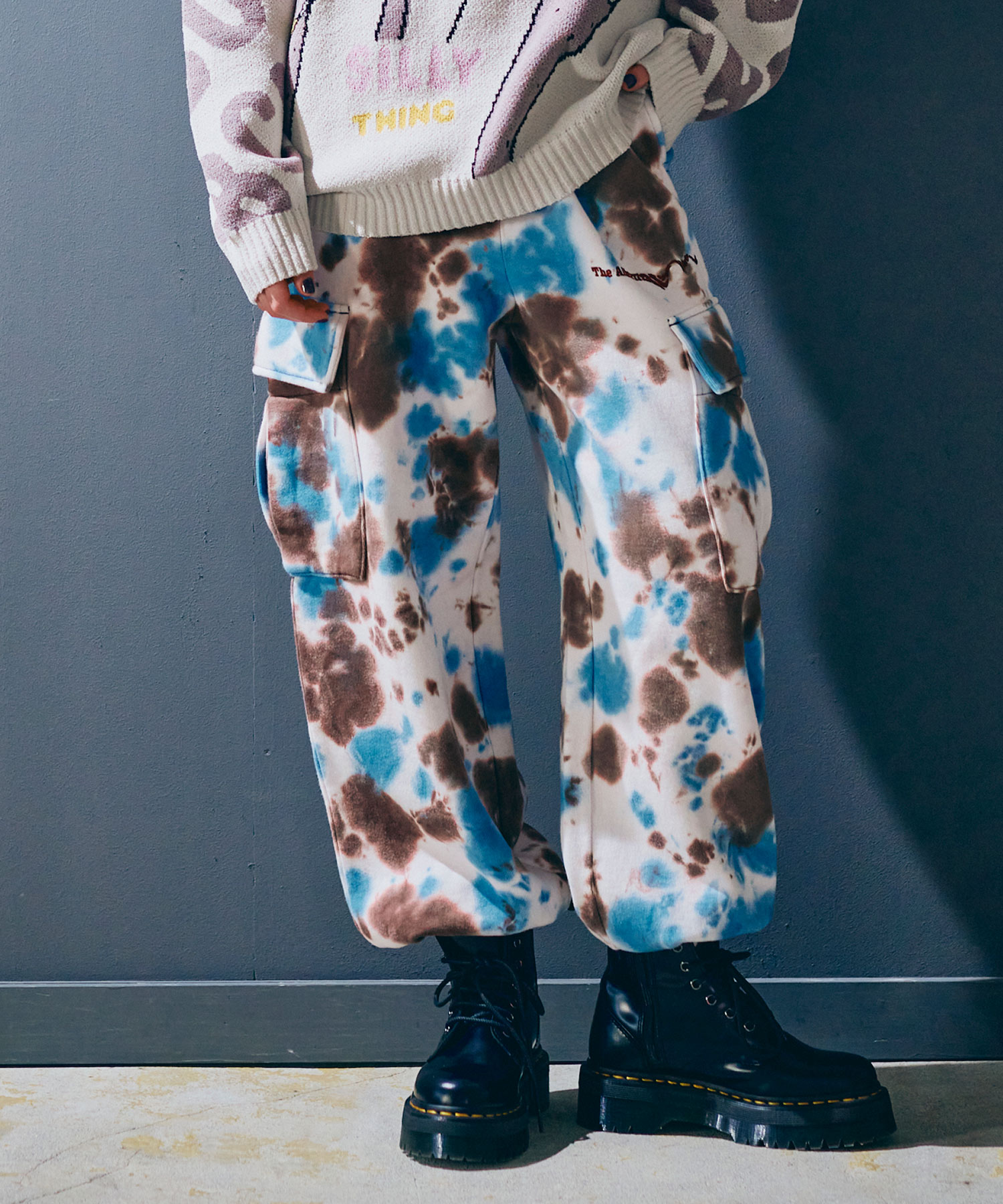 R4277 エフェクトダイカーゴスウェットパンツ