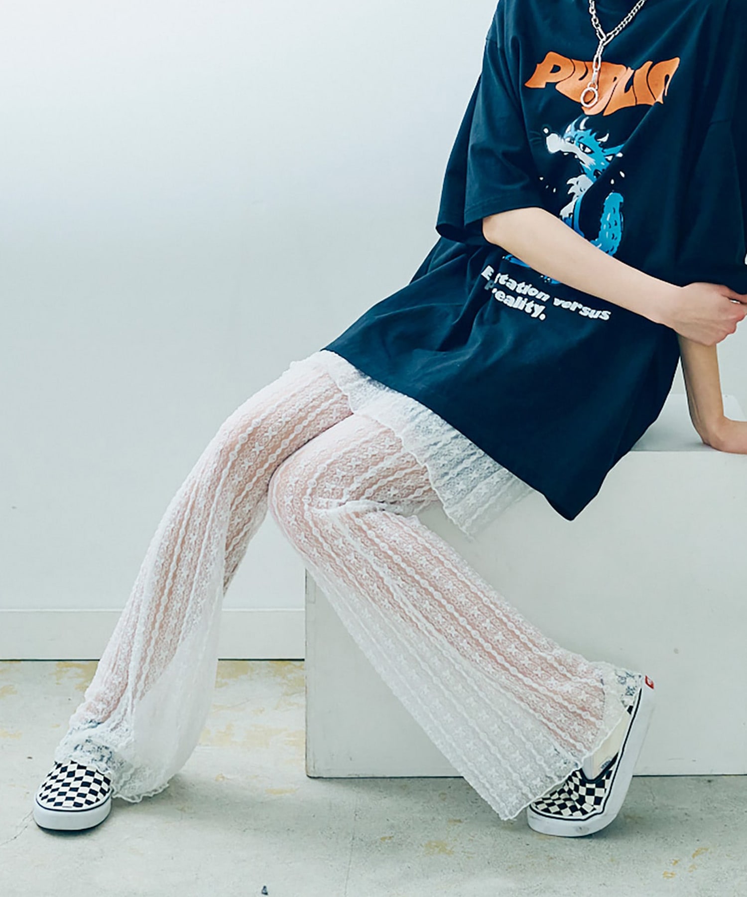 R4352 レイヤードフレアレースパンツ