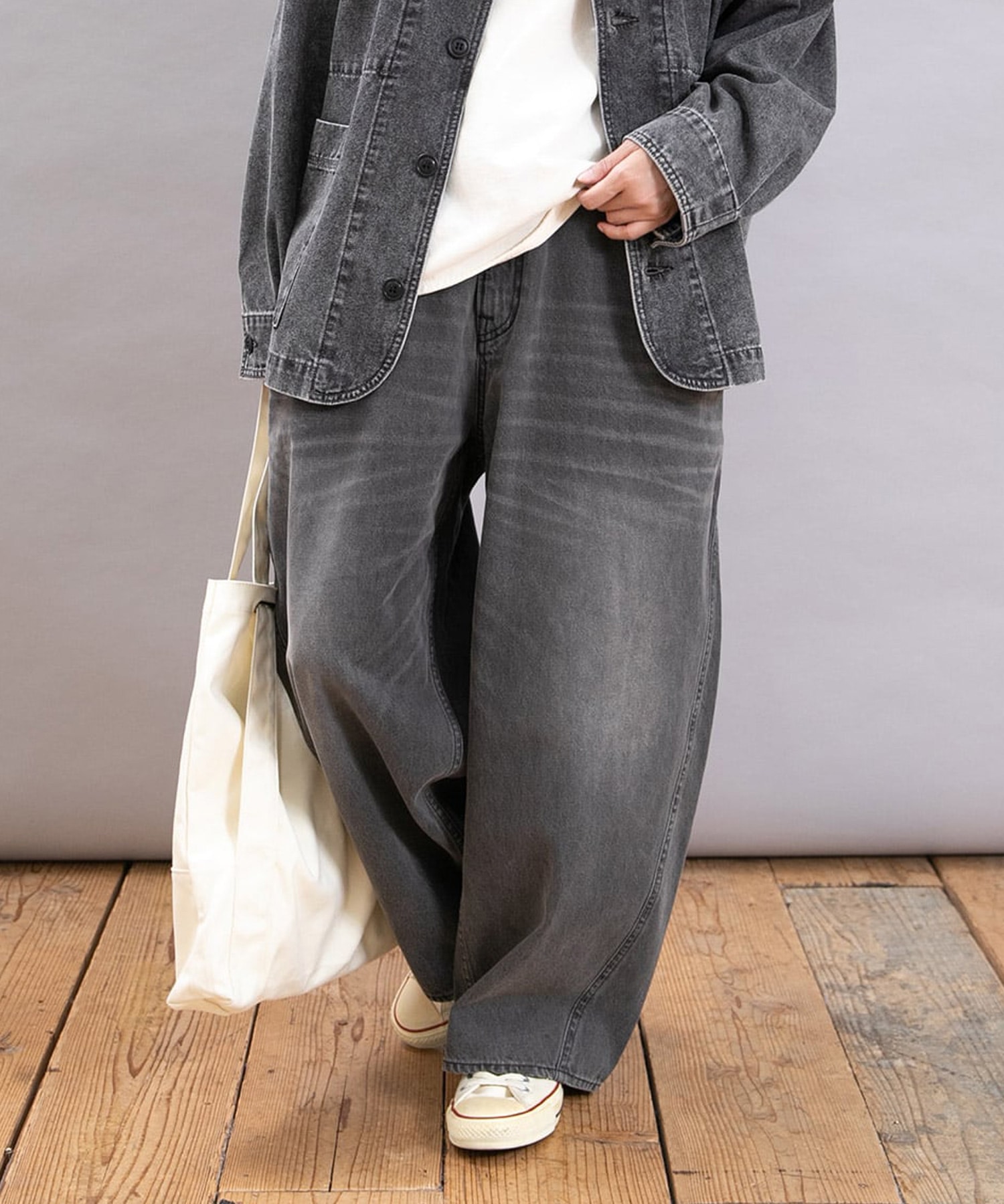 R4361 前ポケットがダブルなバギーパンツ