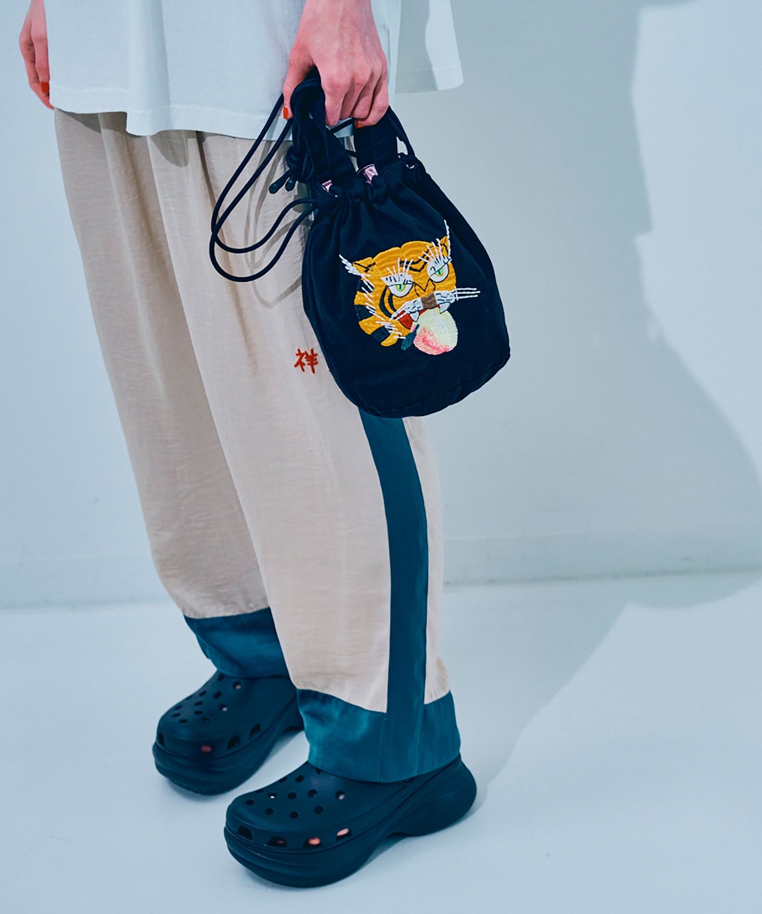 R4368 スーベニアパンツ