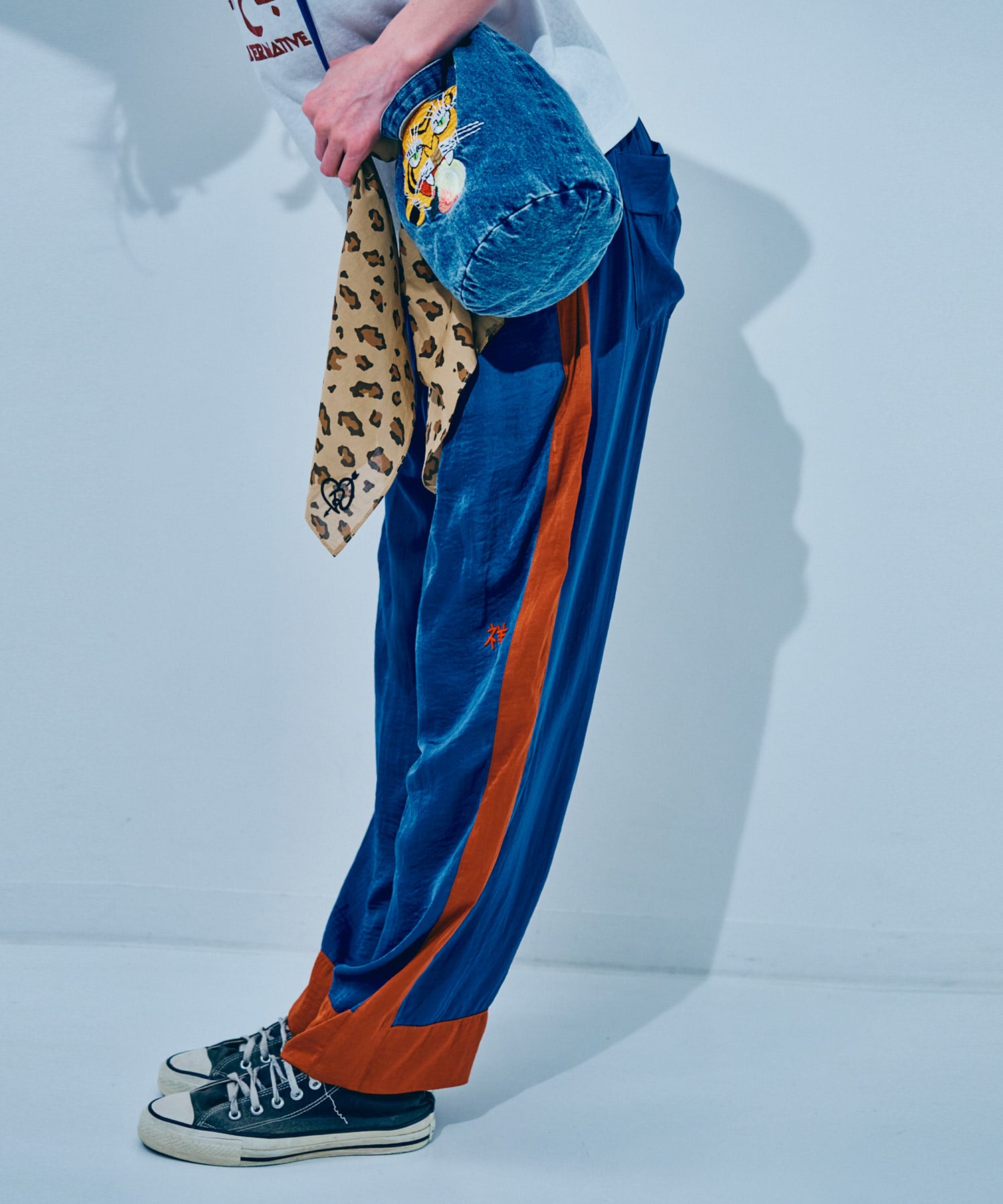 R4368 スーベニアパンツ