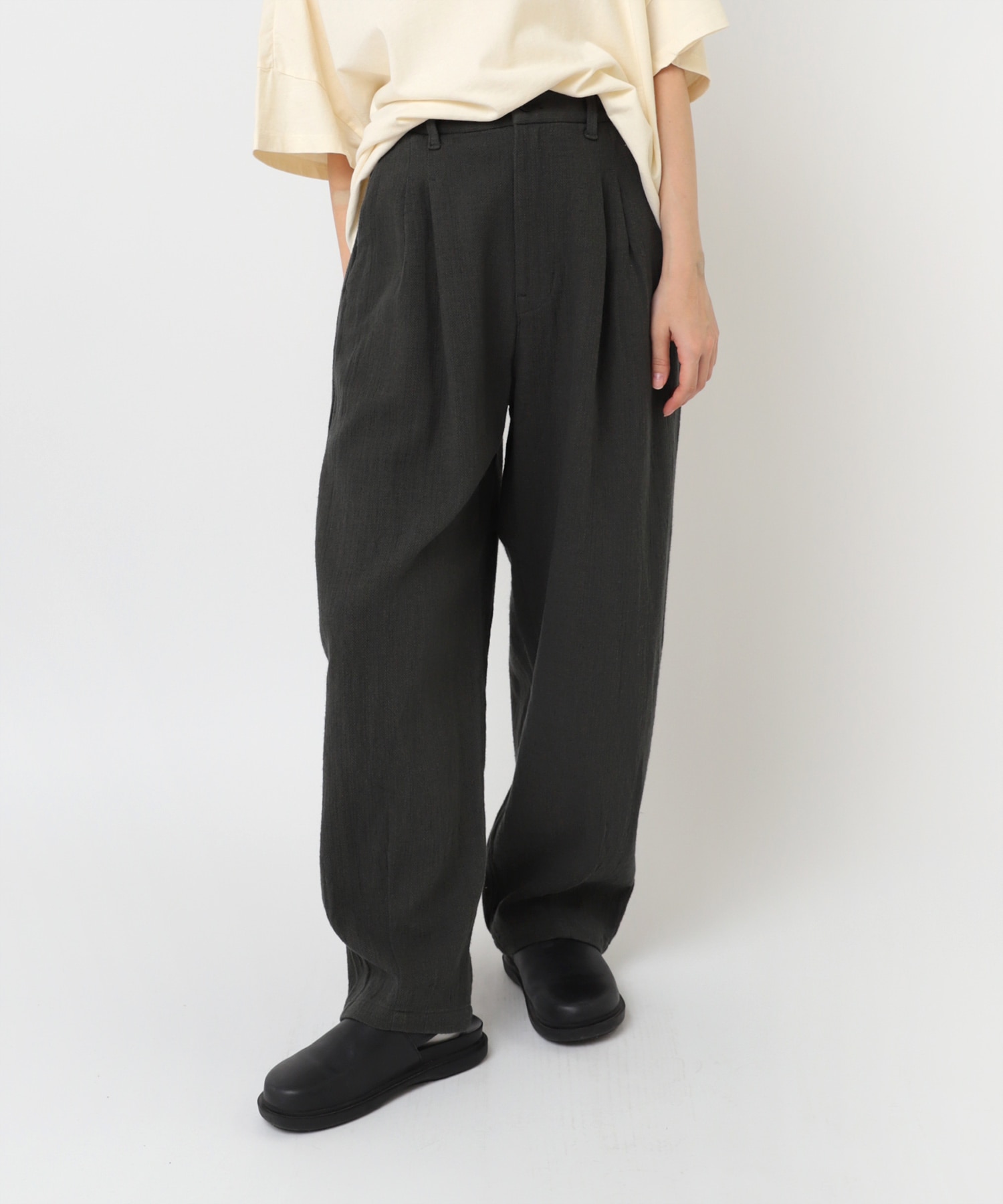 R4372 プリペラタックコクーンパンツ