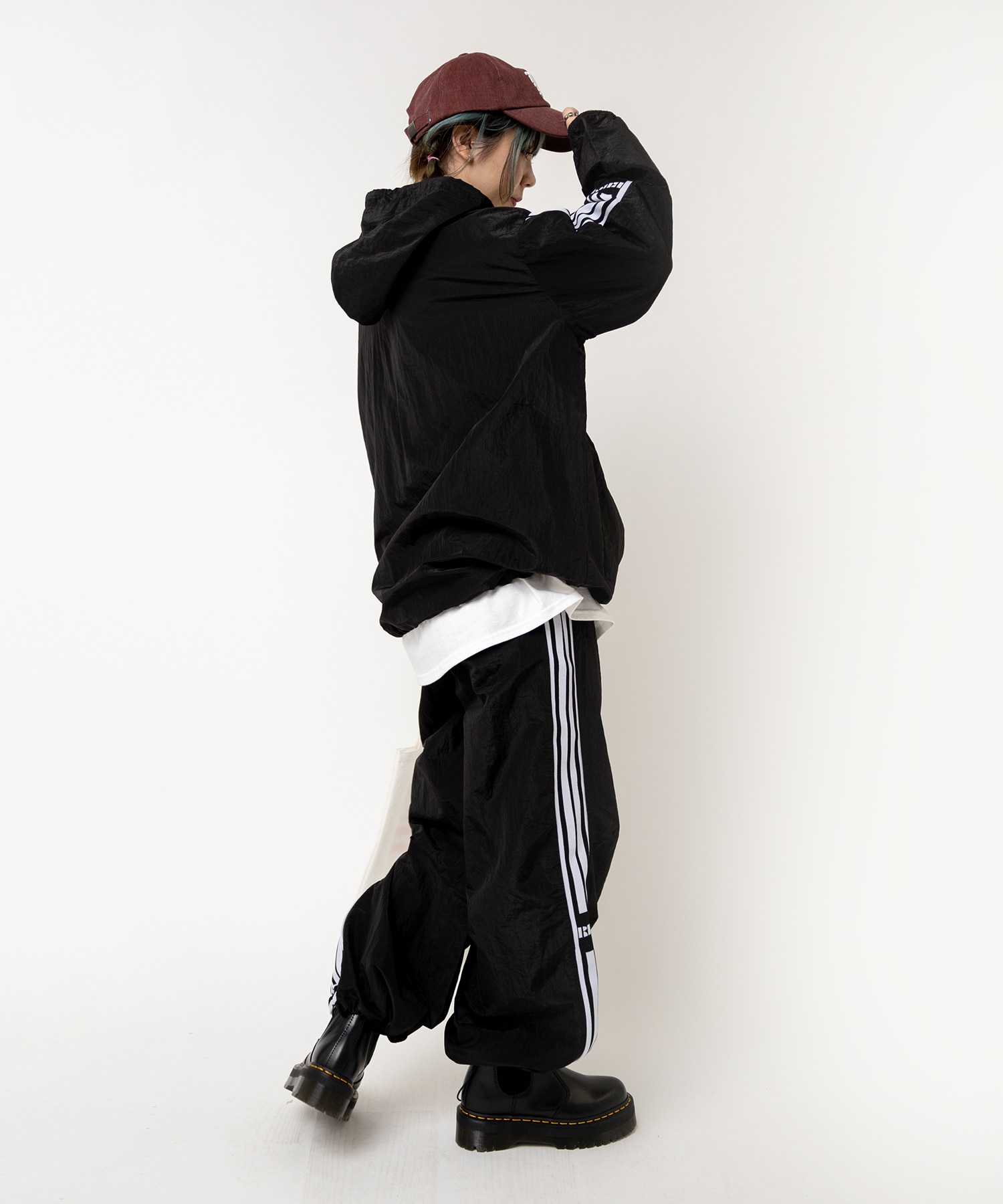 R4374 ワイドトラックパンツ