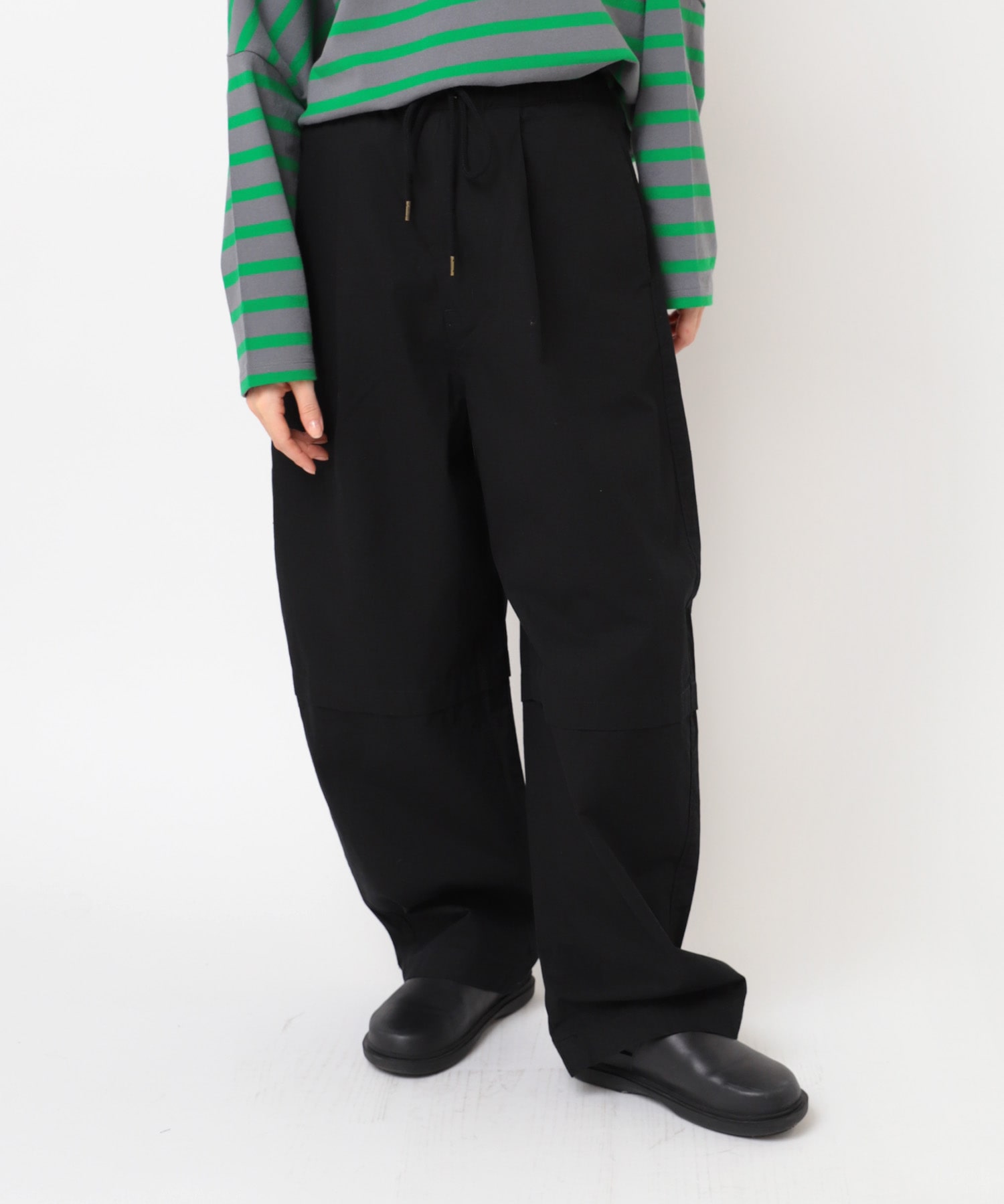 R4377 オーガニックネップニータックパンツ