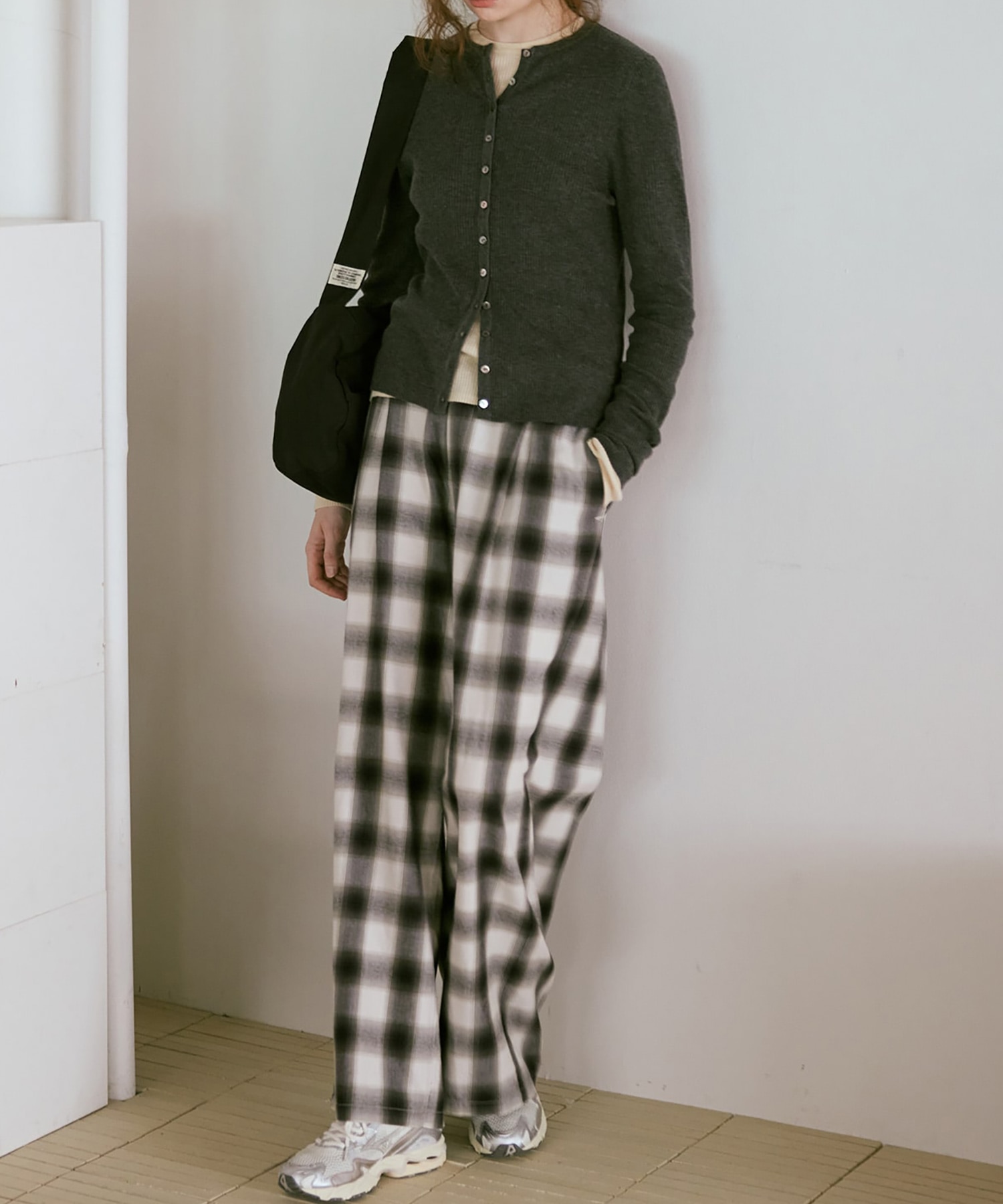 R4386 オンブレーチェックバギーパンツ