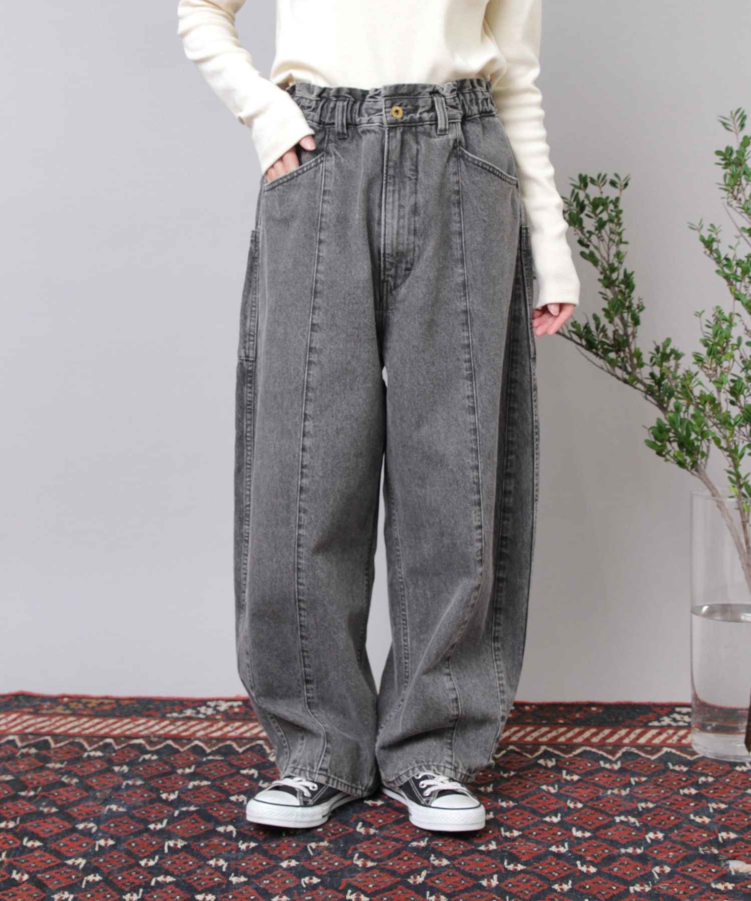 R4391 ケミカル加工のワークパンツ