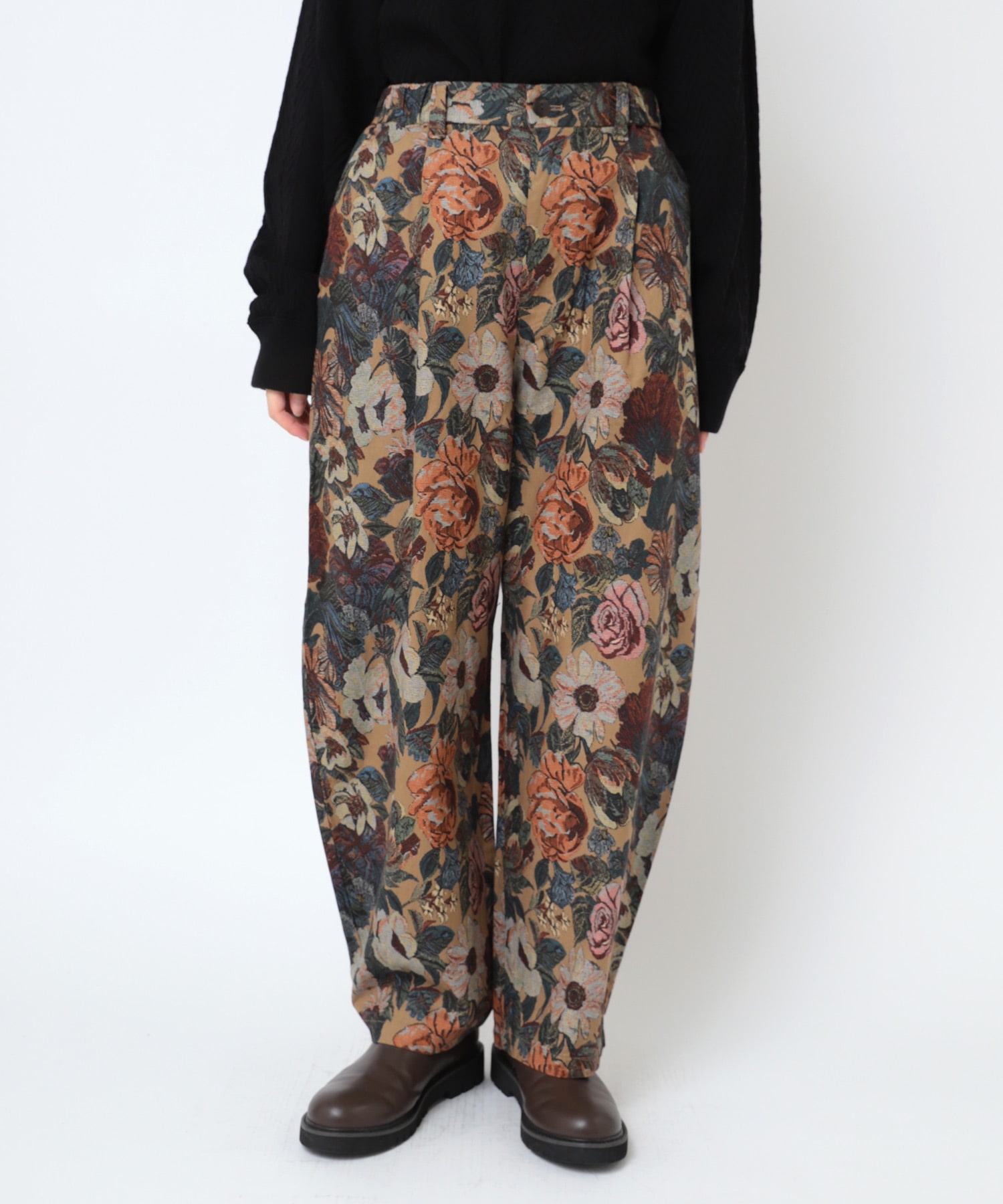 R4394 フラワープリントビエラパンツ